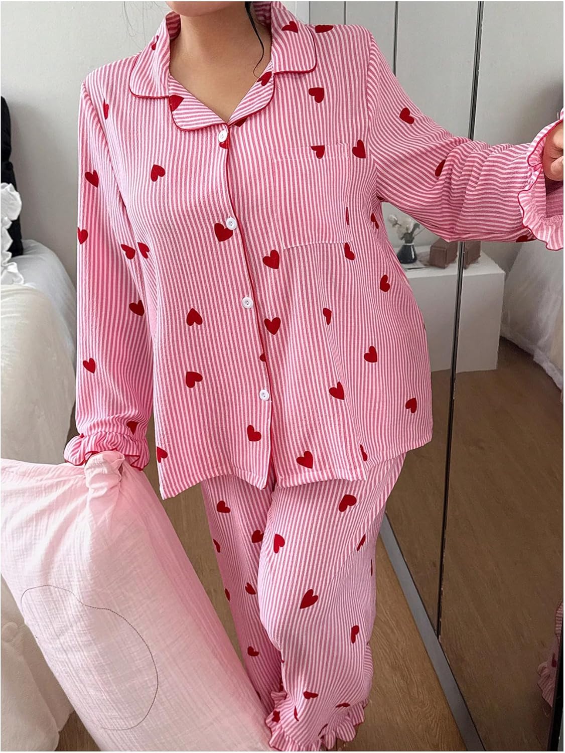 WDIRARA Women's Plus Size Striped 2 Piece Pajama Set Heart Print Pants Pjs Set Button Down Long Sleeve Sleepwear