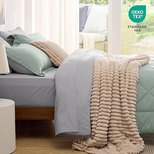 Miniatura 4 de Bedsure Juego de edredón, king, reversible, de 7 piezas, en una bolsa, con edredón, sábanas, fundas de almohada y fundas, verde salvia