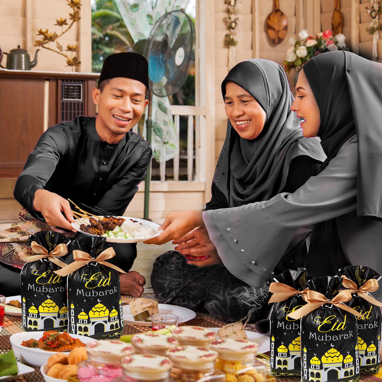 Blulu 50 Pcs Eid Mubarak Gifts Bags Plastic Ramadan Gift Bags Arabesque Moon Bulk Mosque Happy Eid Theme Goodie Pouches for Muslim Mubarak Party Candy Wrapping Supplies Decorations(Black)