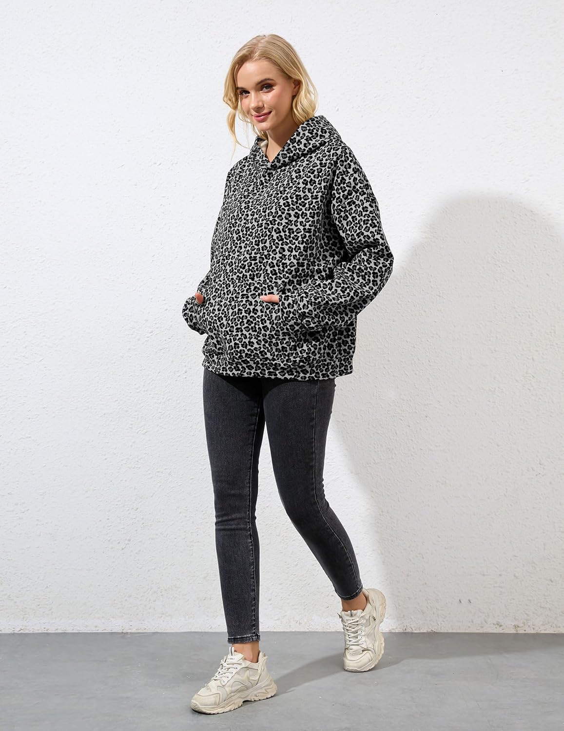 Womens Camo Hoodies Maple Leaf Print Oversized Hooded Pullover Shirt Fleece Long Sleeve Camo Sweatshirt With Pocket - Image 6