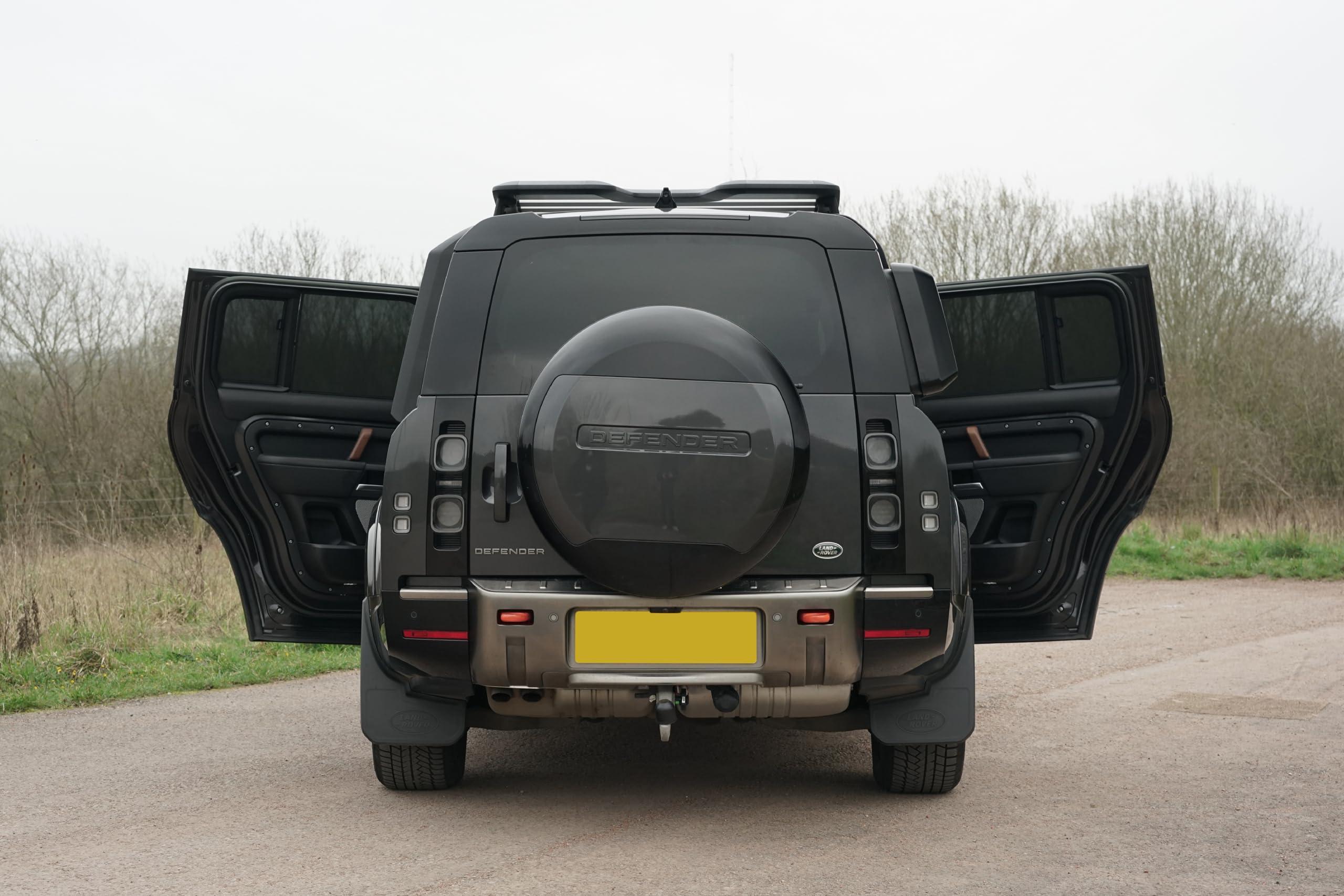 Juego de parasoles de Coche (Puertas Laterales traseras) compatibles con Land Rover Defender D130 de 5 Puertas 2020 (4 Piezas) de Ajuste Personalizado para automóviles