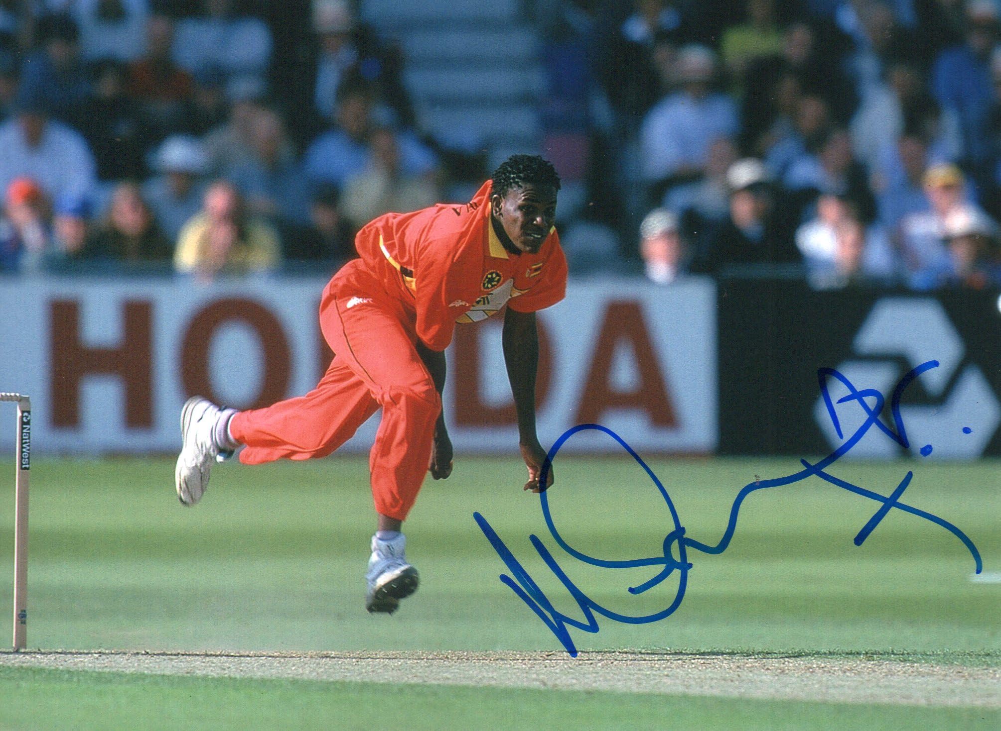 5x7 Inches Original Autographed Photo of Zimbabwean Cricketer Mpumelelo Mbangwa-picture-52