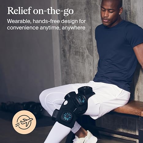 Therabody RecoveryTherm Knee - Contrast Therapy Wrap - Hot & Cold Vibration Wrap for Athletes - Advanced Contrast Therapy for Knee Pain Relief with Cryothermal Technology - One Size Fits All