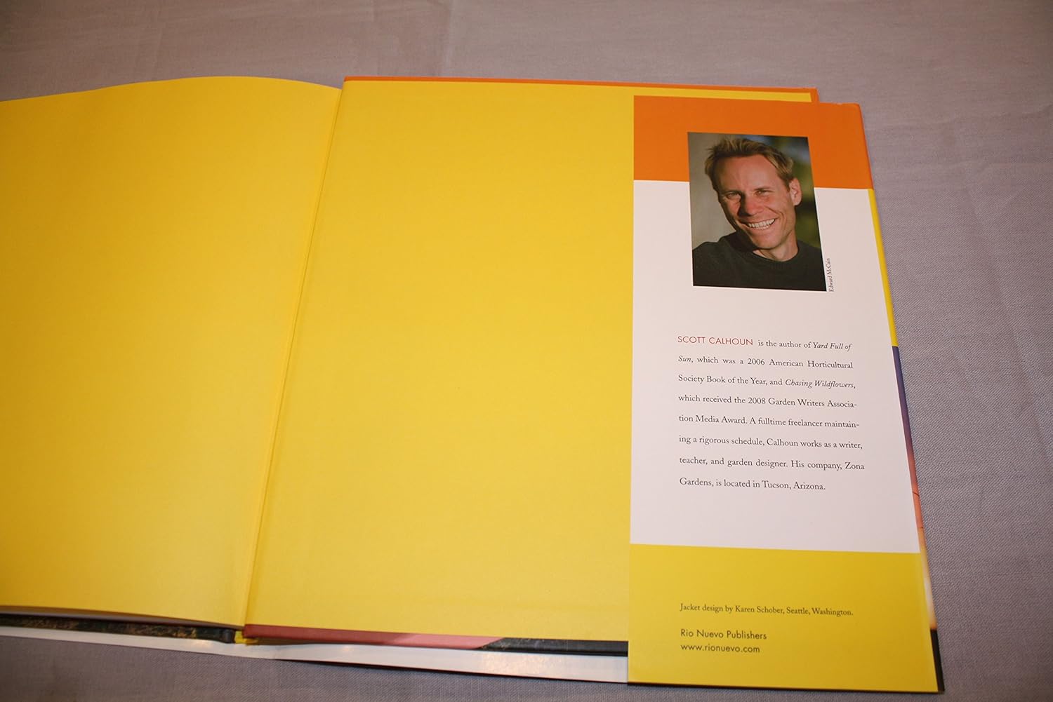 The Hot Garden: Landscape Design for the Desert Southwest      Hardcover – May 5, 2009
