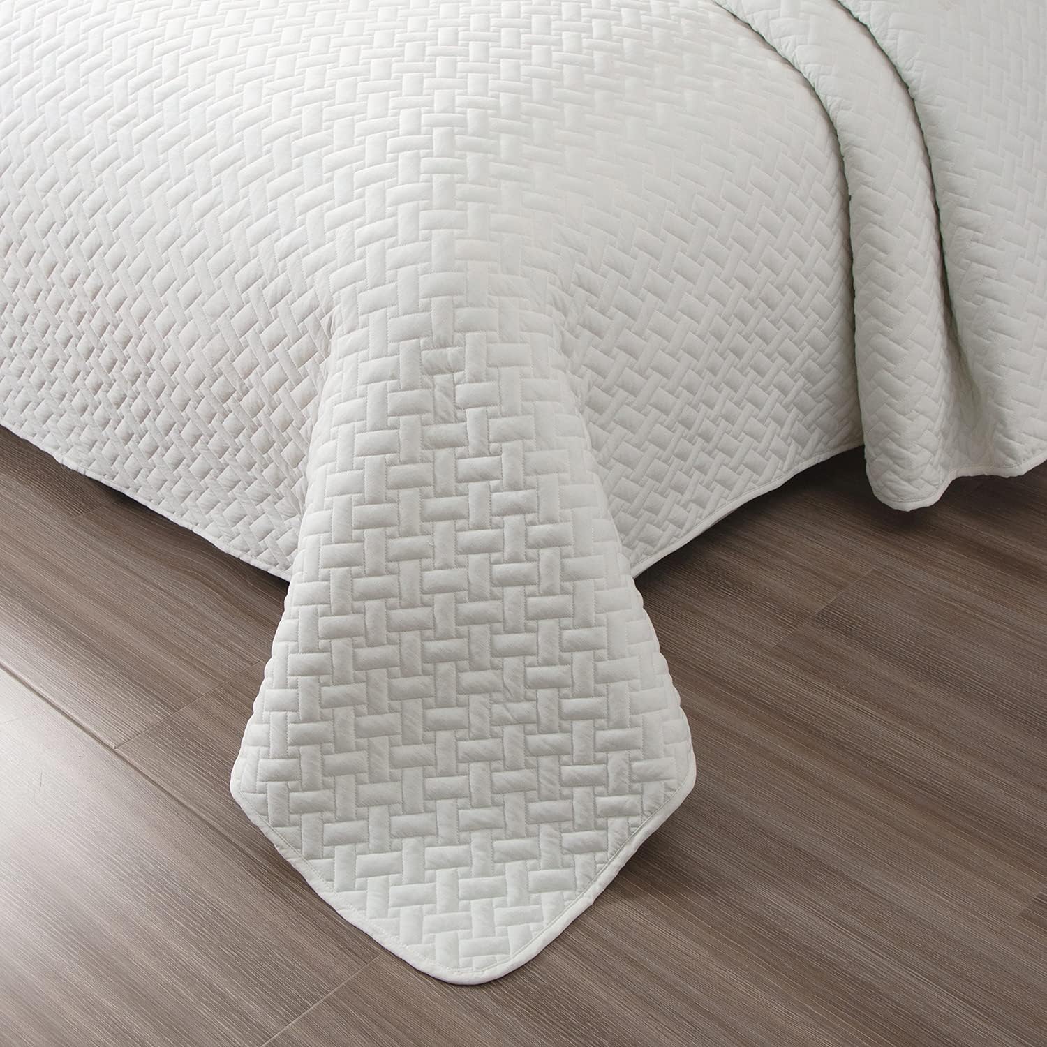 EMME Quilts Twin Size Bedding Sets, Cream White Bedspread Soft Lightweight Pre-Washed Quilt, 2 Piece Cozy Reversible Microfiber Coverlet with Pillow Sham (Basket Weave,66"x90")