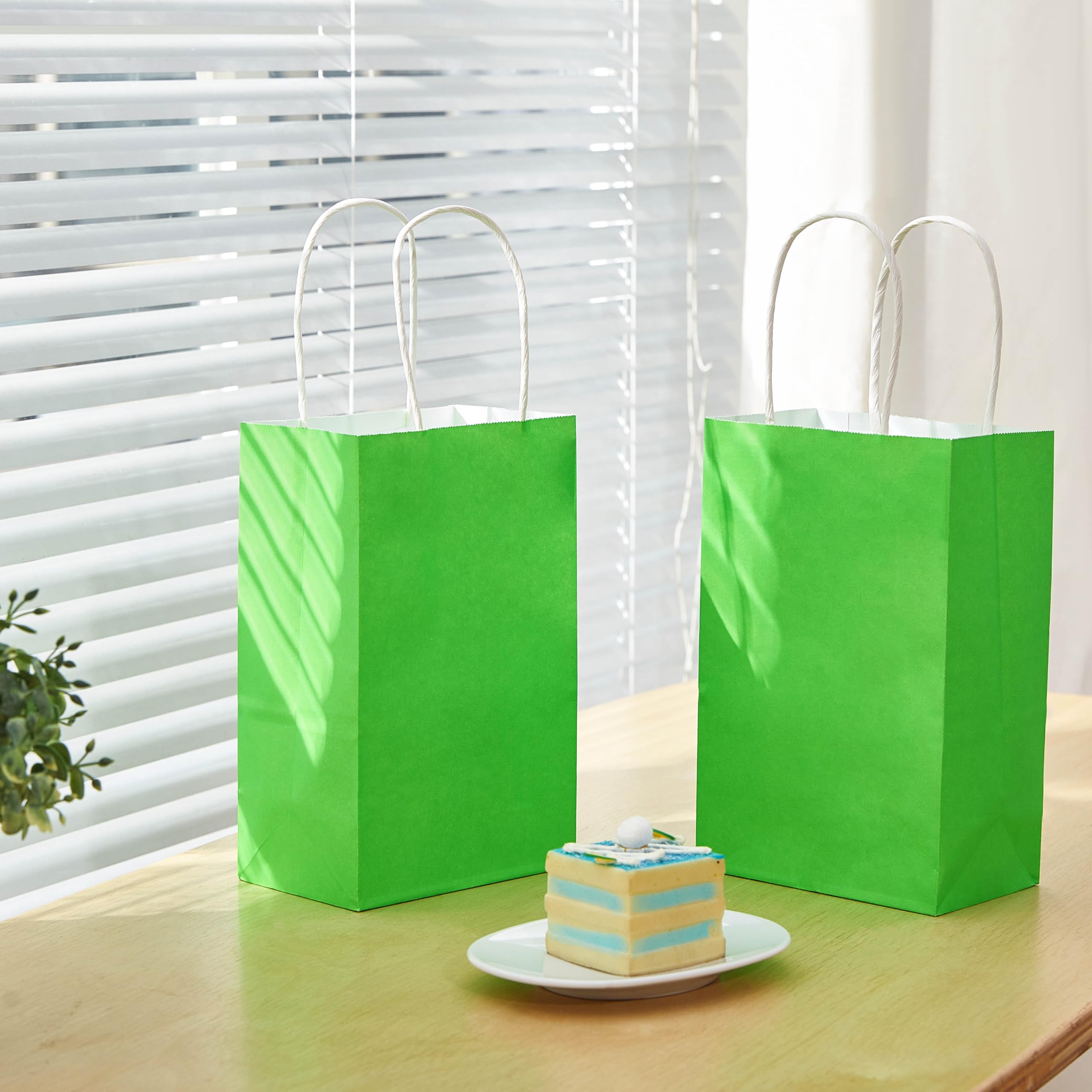 SUNCOLOR 12-Pack Green Gift Bags with Handles, 7.9 x 5.12 x 3.15 Inches Recyclable Paper Party Favor Bags for Birthday, Christmas, Easter, St. Patrick's Day