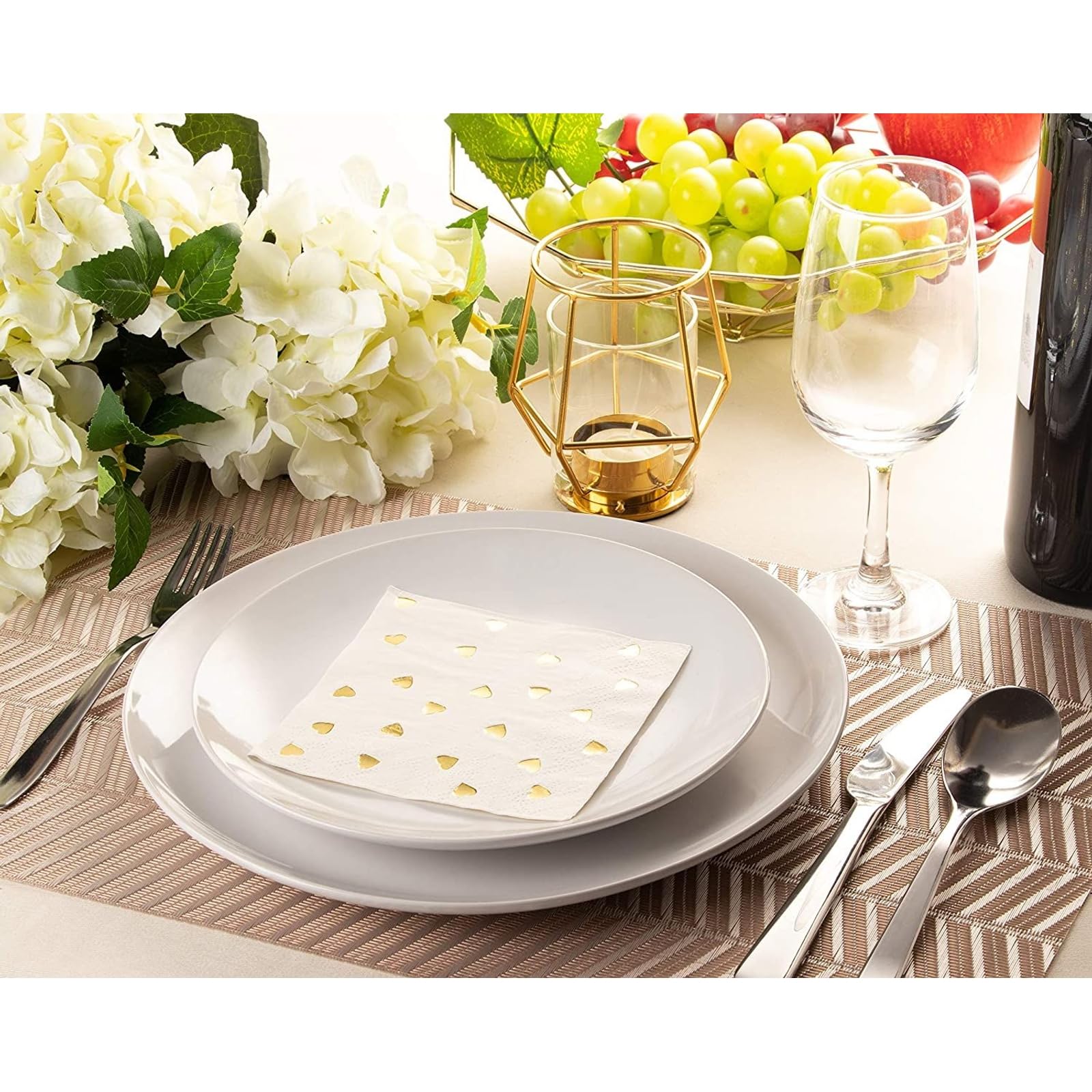 Juvale Cocktailservietten (Set, 50 Stück) – Weiß, Verziert mit Goldfolien-Herzchen - Ideal für Geburtstage, Hochzeiten und andere Festliche Anlässe - 12,7 x 12,7 cm