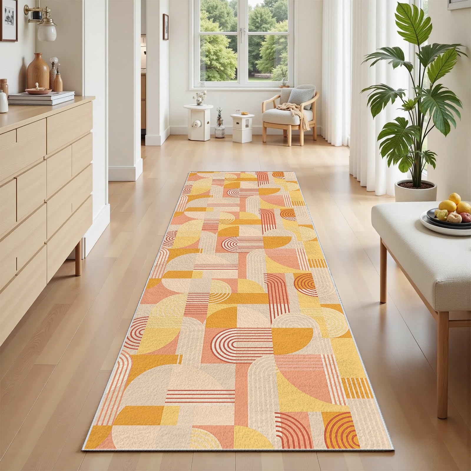 Tapis couloir long rétro bohème pour réchauffer une entrée en longueur
