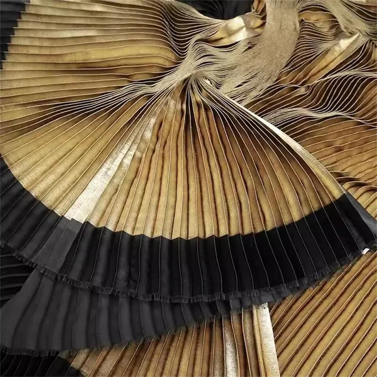 Tissu plissé à volants infroissable pour sublimer vos créations mode