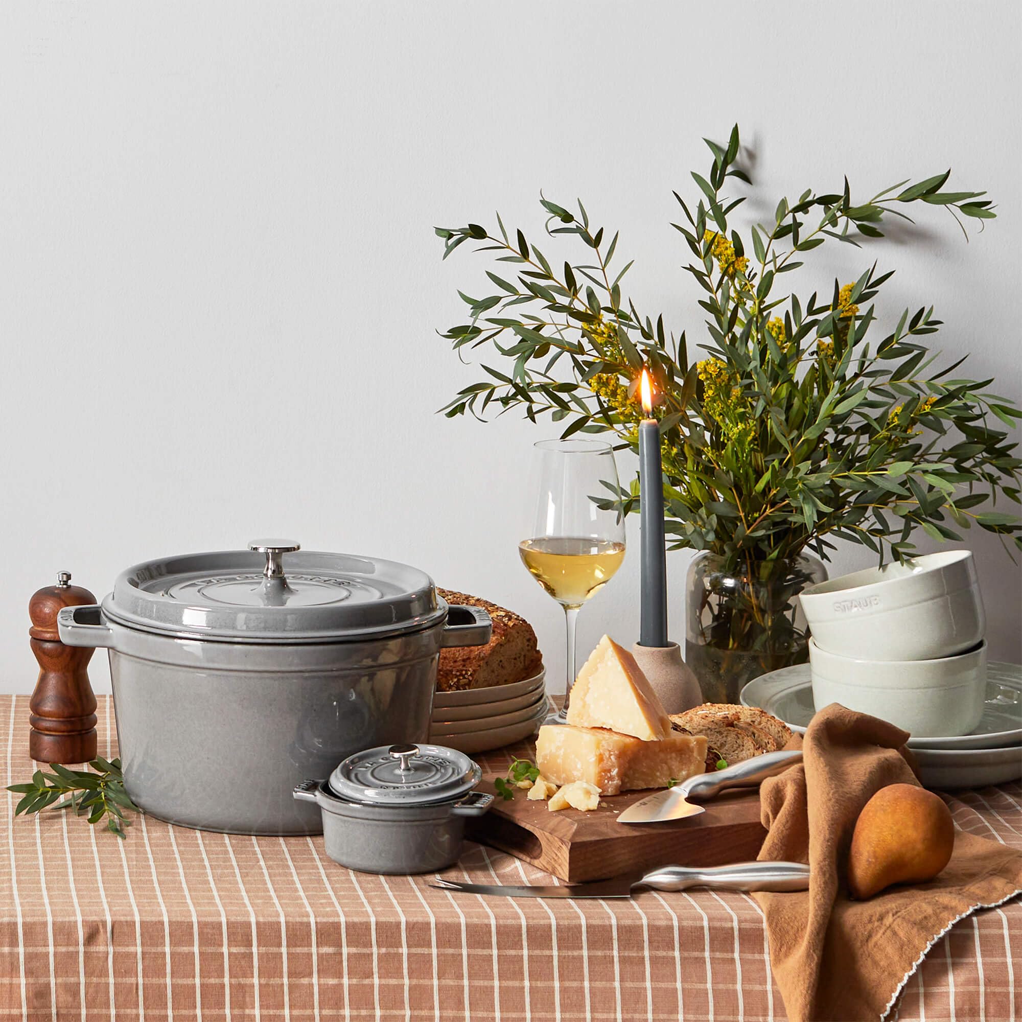 Amazon | (Graphite Gray) - Staub 1101018 Mini Round Cocotte Pot