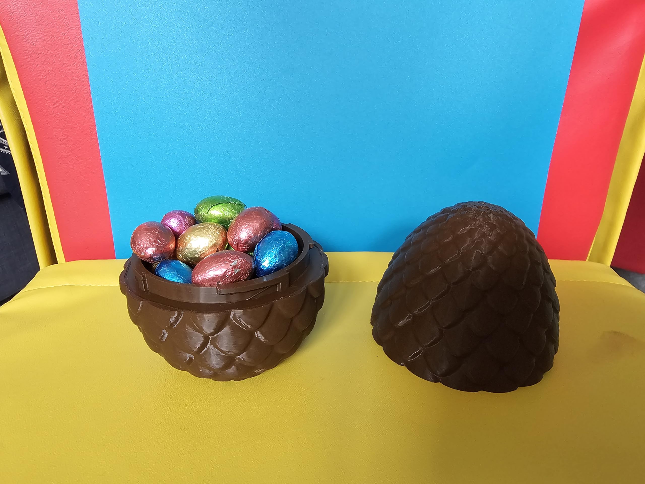 3D Dragon Egg Gift Set with Chocolate Eggs and Articulated Dragon Toy, (chocolate) (chocolate)