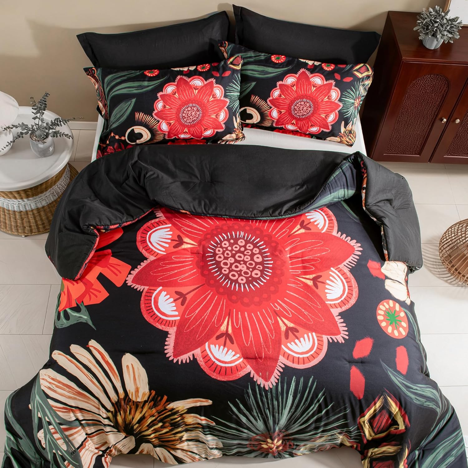 Tyrot Black Red Boho Floral King Comforter Set - 3 Piece Farmhouse Botanical Bedding Comforter Sets for All Season Soft Lightweight Mid Century Bed Set, (1 Reversible Comforter and 2 Pillow Shams