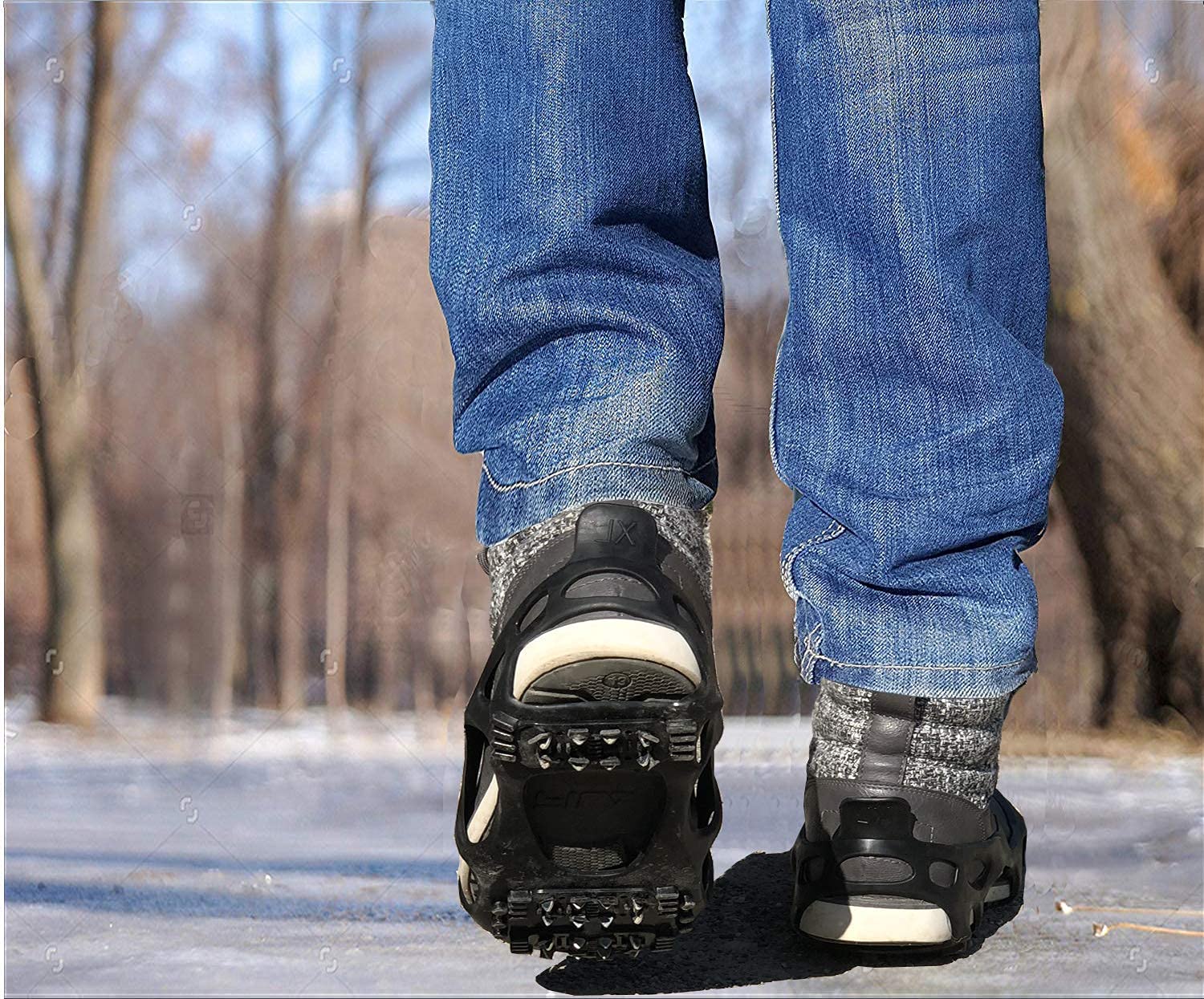 Limm Crampons de traction pour glace Taille M – Adhèrent rapidement et facilement sur les chaussures pour la neige et la glace – Portable