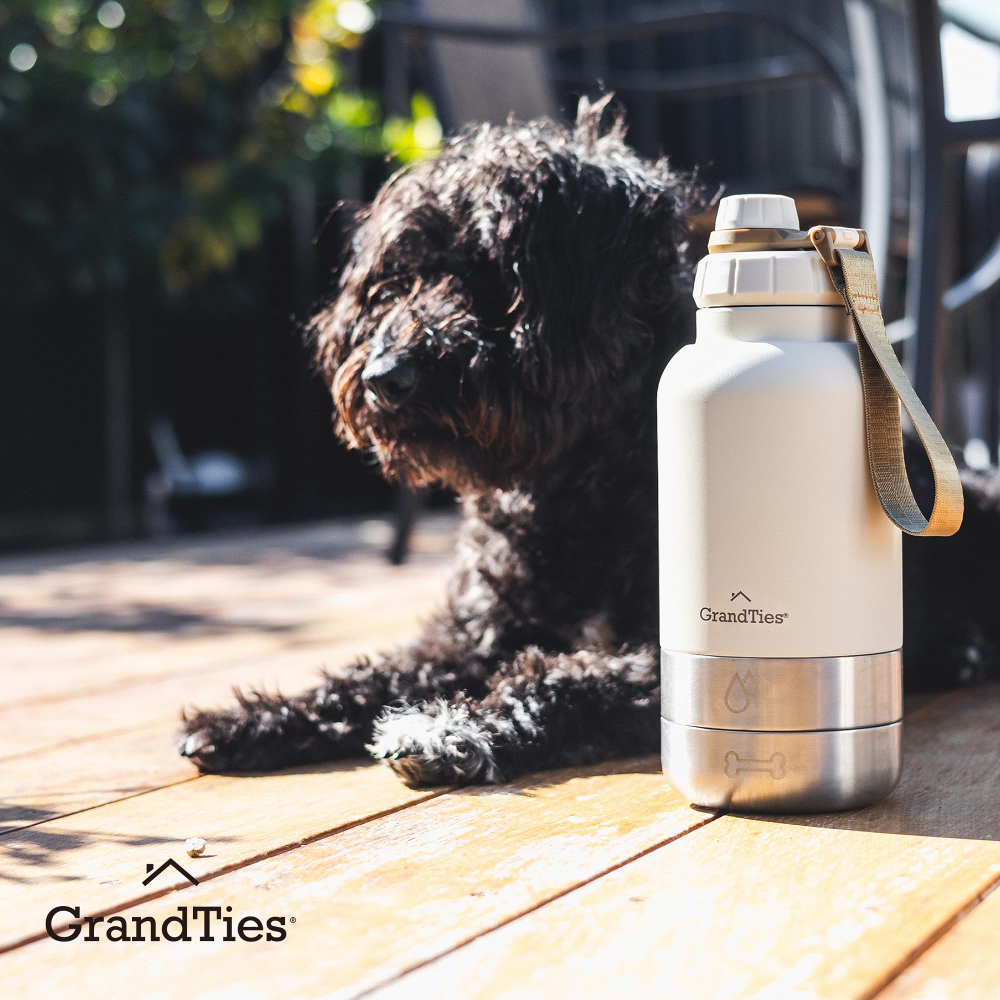 GrandTies Isolierte tragbare Hundewasserflasche mit 2 abnehmbaren Hundenapfspender, auslaufsicherer Reisebehälter für Hundefutter, Hundezubehör für Spaziergänge, Wandern, Camping (950 mL, Pudergrün)