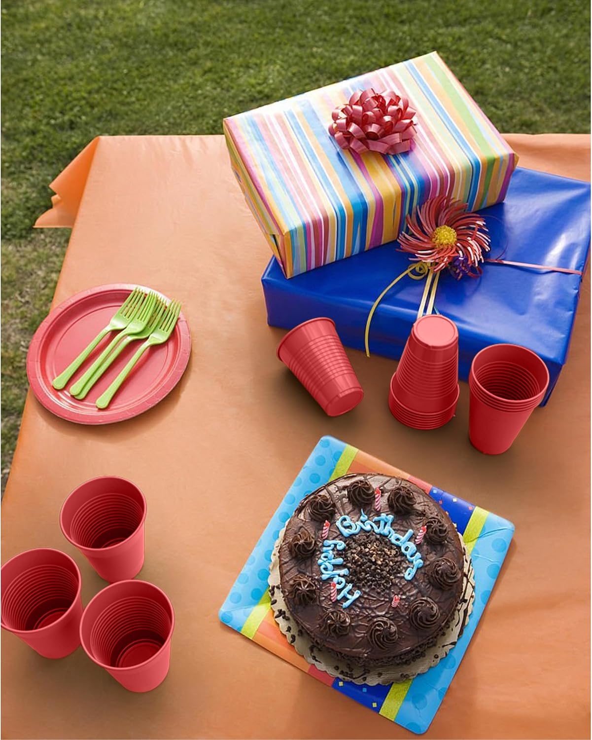 Party Solids Red Plastic Cups - 12 Oz, Pack Of 600