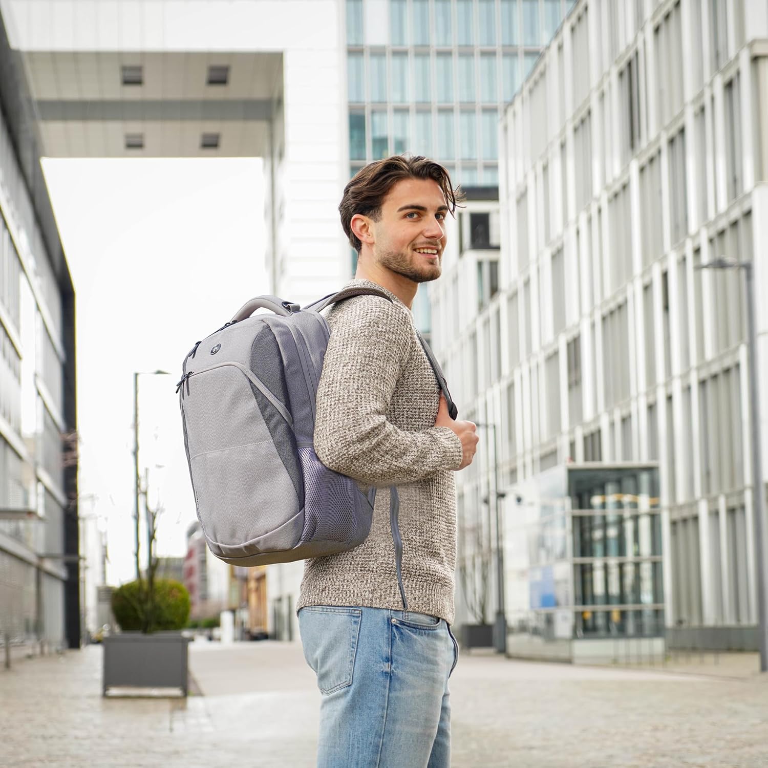 Swissdigital Design Business Laptop Backpack, College Laptops Backpack with USB Charging Port for Men and Women Fits 16 Inch Notebook, Mauve Grey | SD1670-05 - Image 7