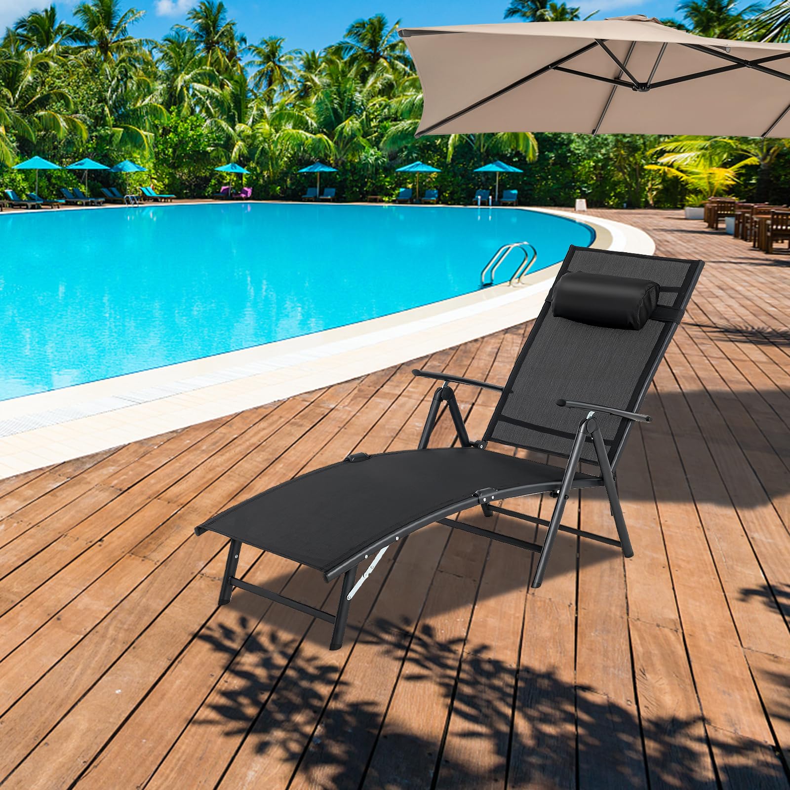 KOMFOTTEU Sedia a sdraio con poggiatesta, lettino pieghevole con schienale regolabile in 7 posizioni, carico 150 kg, sedia da esterno ergonomica con braccioli, 142 x 61 x 103 cm (nero)