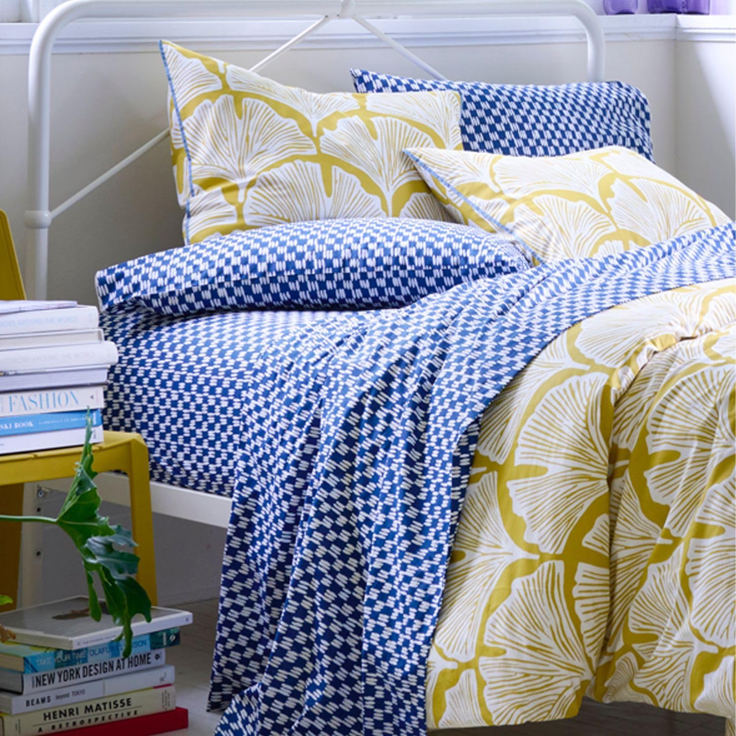 Vision Linens Feather Palm Pattern 1x Single (135 x 200cm) Golden Mustard Duvet Cover & 1x Matching Pillowcase Set, Soft, Sustainable, Modern, Stylish, 100% Cotton, Machine Washable