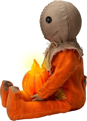 Miniatura 4 de Spirit Halloween Trick r' Treat - Muñeca Sam sentado iluminada, con licencia oficial, decoración de Halloween, decoración de terror, accesorio