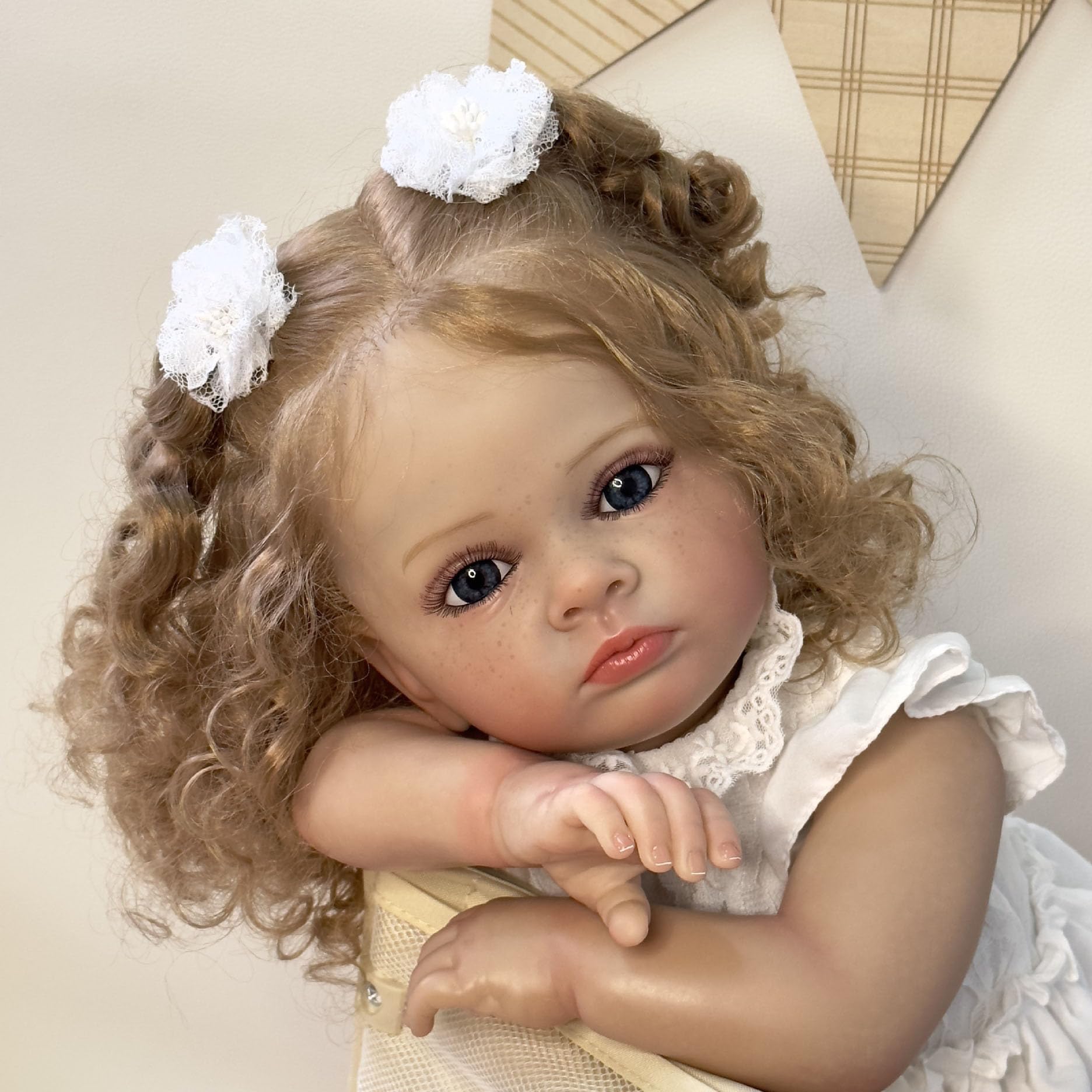Amazon.co.jp: リアル 金髪 幼児人形 60cm 布製ボディ リボーンベビー