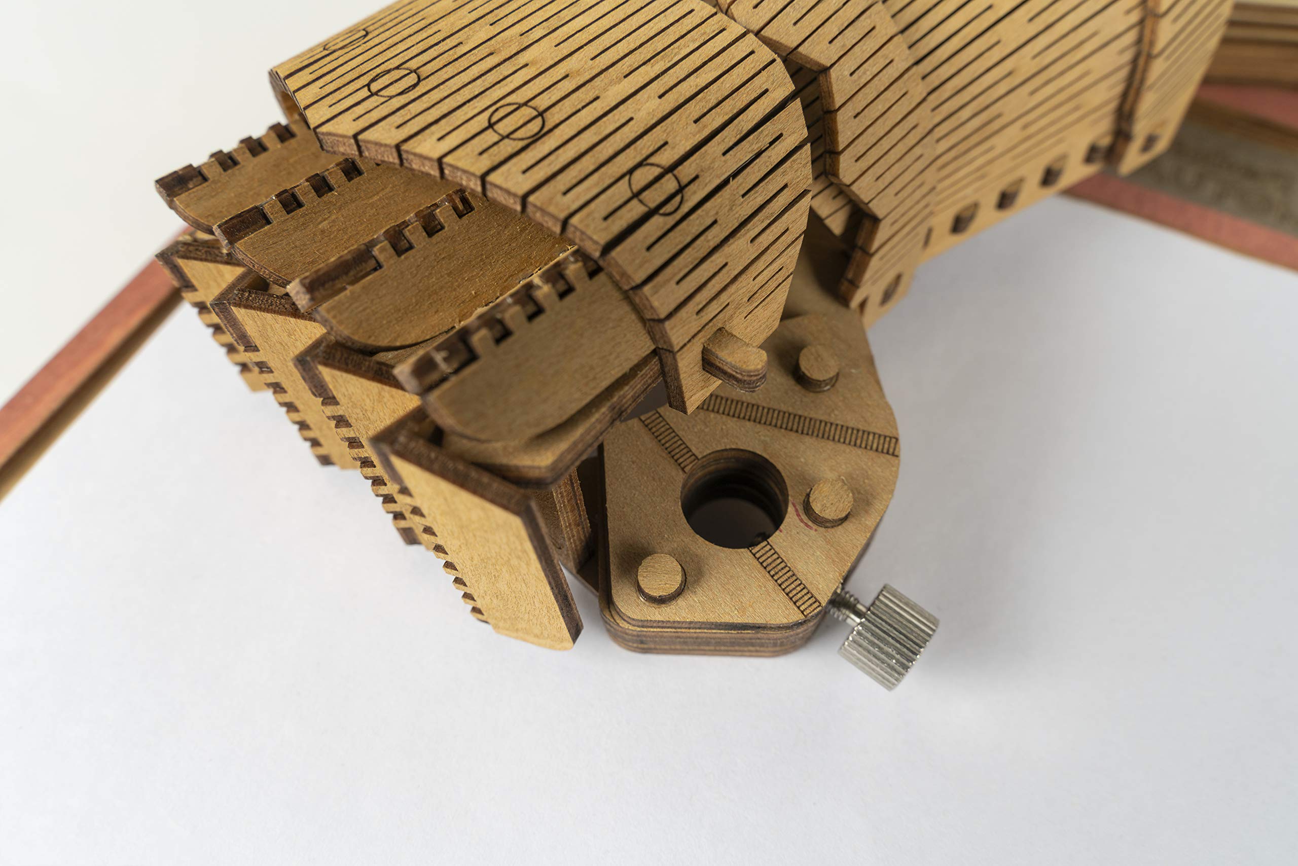 ROBOTIME Da Vinci's Drawing Machine Slayer Design with Medieval Armor