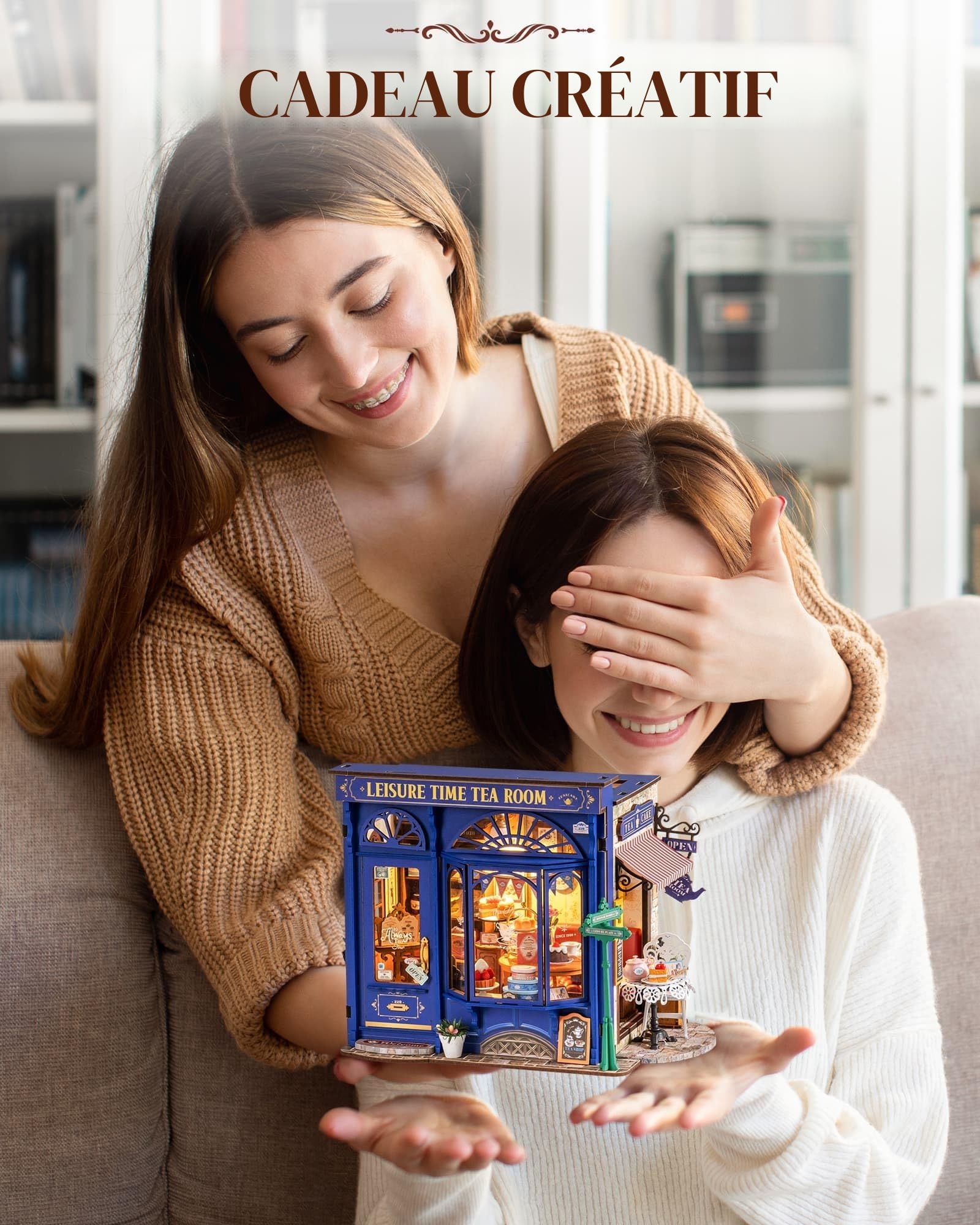 Rolife Maison de poupée DIY Miniature Salle de thé Kit avec lumières Loisirs Structure d'ouverture Noël Cadeau d'anniversaire