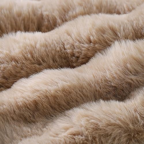 Miniatura 4 de MADIZZ Paquete de 2 fundas de almohada gruesas de lana de felpa de 24 x 24 pulgadas, fundas de cojín decorativas suaves para sofá y dormitorio