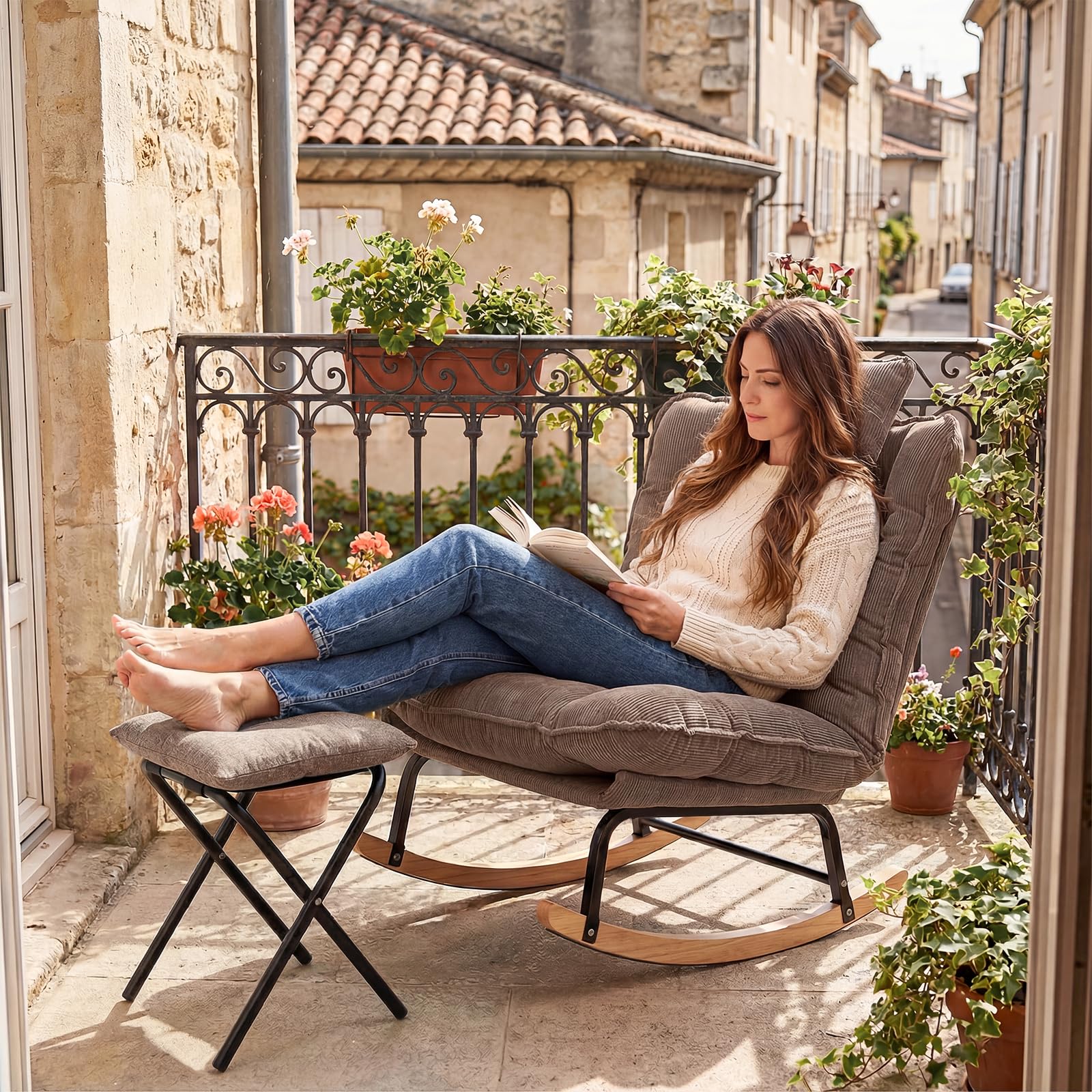 Fabulcozy Fauteuil à Bascule Réglable 3 Positions (90-120°), en Velours Côtelé avec Repose-Pieds Pliable et Coussin, Structure Métal et Pieds Bois d'Hévéa, pour Salon, Chambre,Allaitement,Kaki