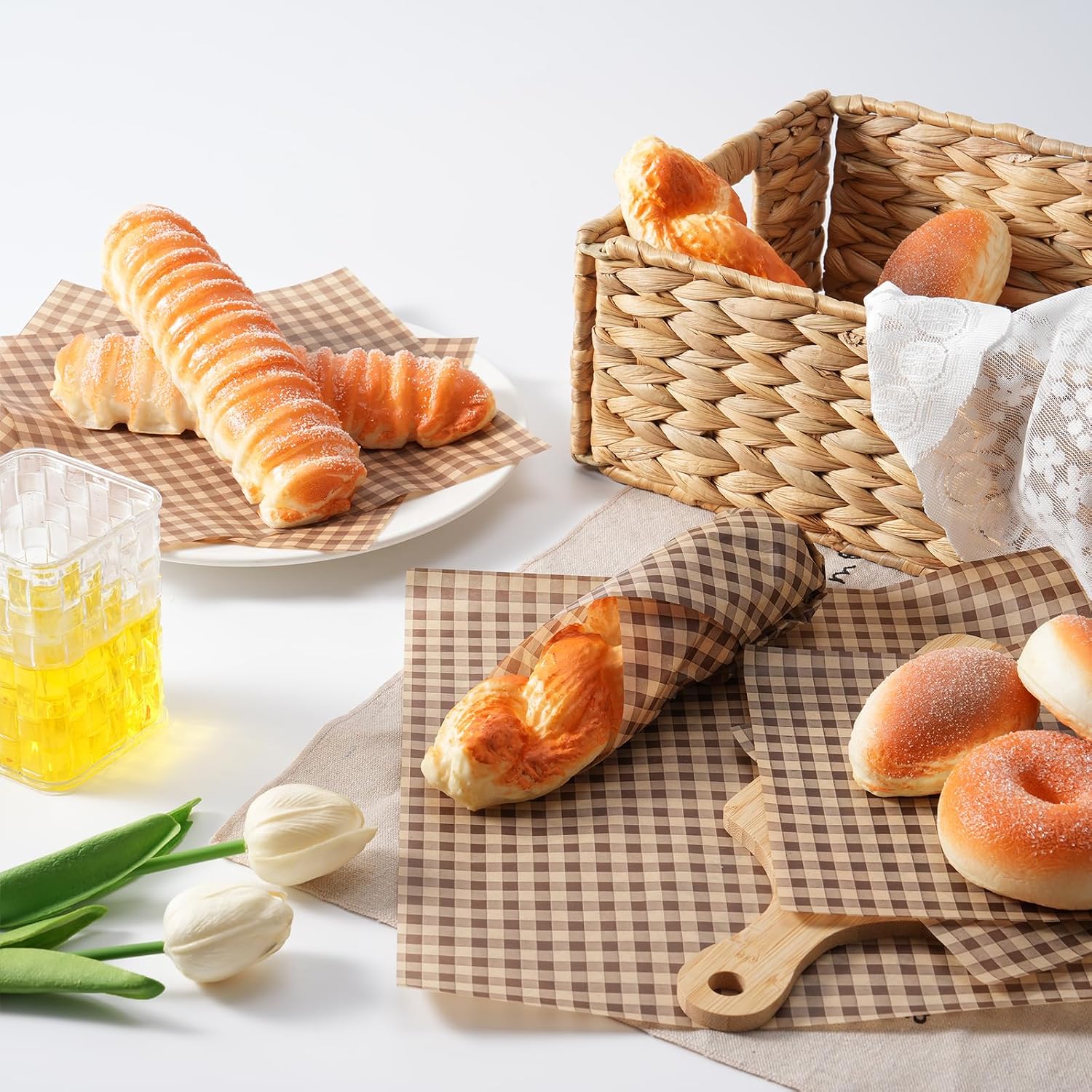 100 Pcs Waxed Deli Paper Sheets 12x12 Inch Greaseproof Food Basket Liners for Sandwiches, Burgers Wrapping, Multi-Color Checkered Paper for Kitchen, Food Truck, Party (100pcs 12”×12“)