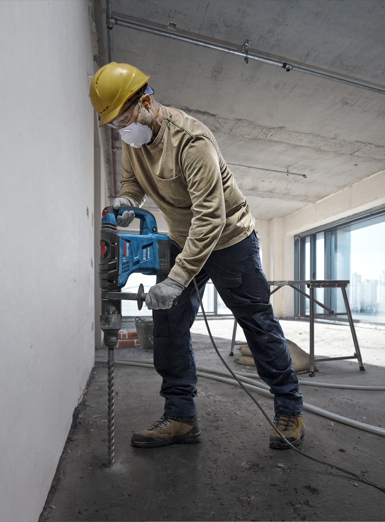 Bosch Professional Martello Perforatore GBh 6-42 C con Sds Max, Motore Da 1.300 W, Motore Brushless, Kick Back Control e Vibration Control, in Valigetta