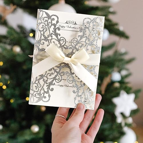 Miniatura 2 de KALOPEZY 50 invitaciones de boda, invitaciones plateadas, corte láser floral en polvo plateado con hoja interior en blanco, sobres y cintas para