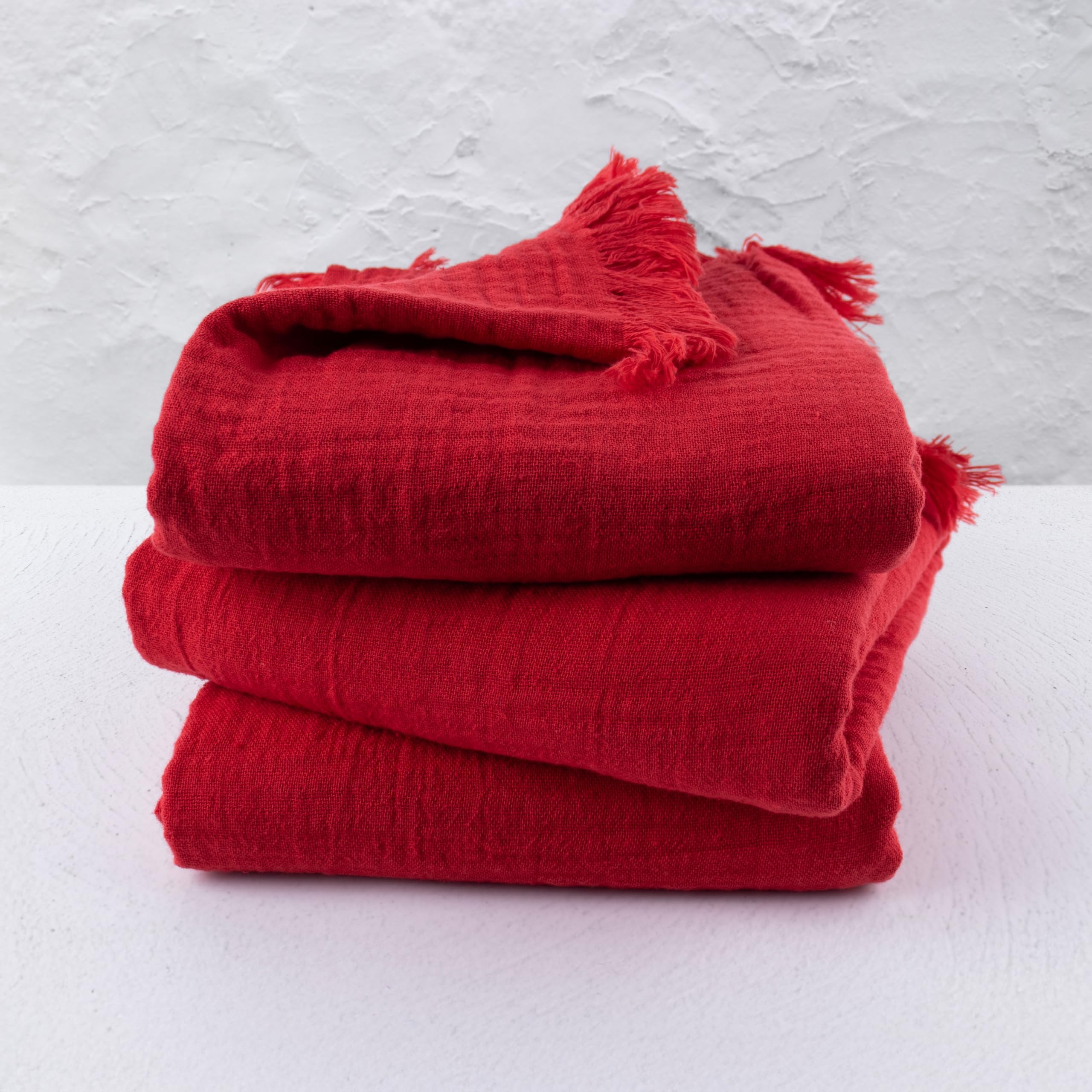 PÜSKÜL - Muslin Towels for Adults - Affordable Pack 3-100% Turkish Organic Cotton Muslin Fabric - for Bath, Beach, Throw, Sheet, Spa- Extra Soft, Towels for Sensitive Skin (Red)