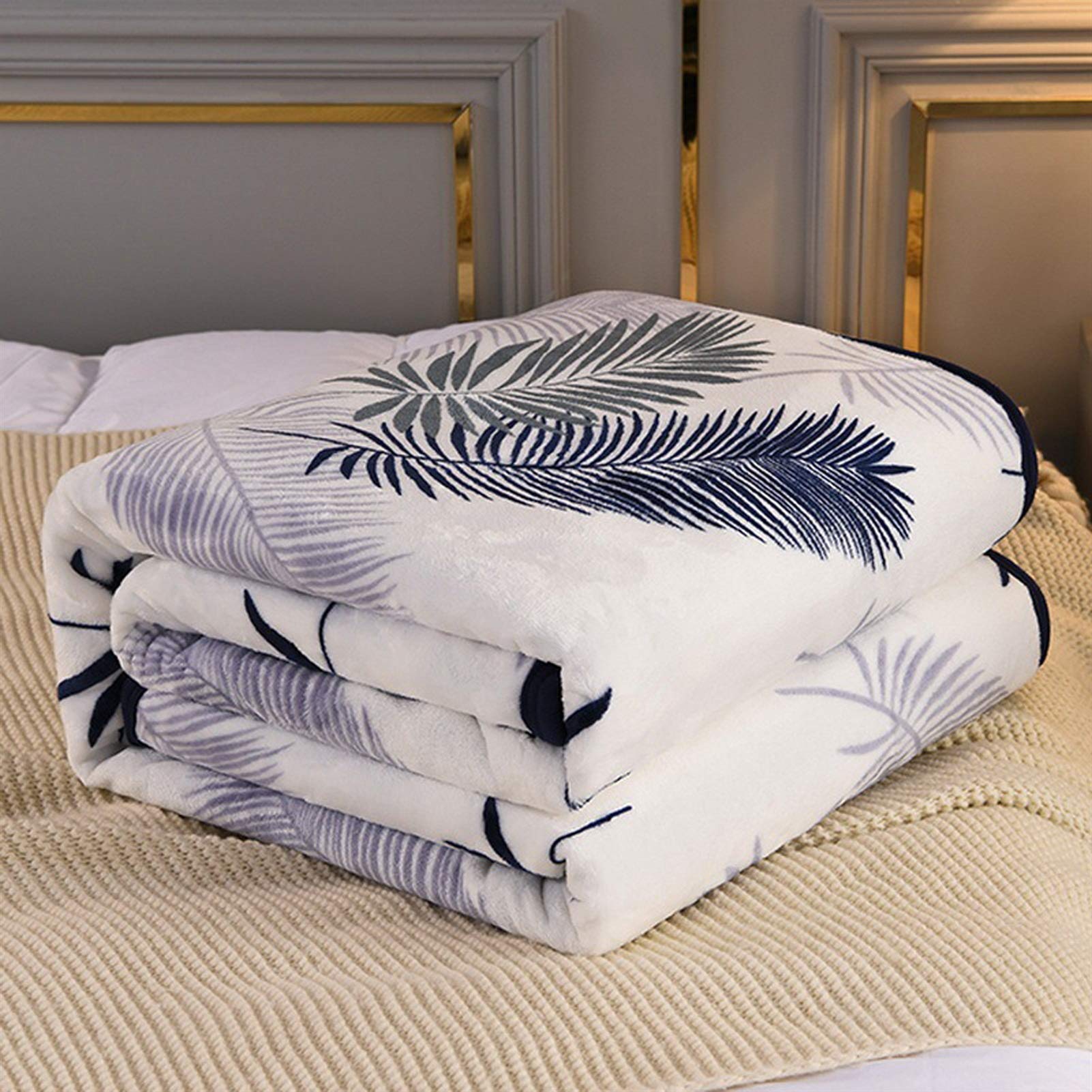 Amazon.co.jp: Blanket, Single, Flannel, Stylish, Thin, Pink, Premium  Microfiber, Warm, All Seasons, Soft, Washable, Color: D, Size: 78.7 x 90.6  inches (200 x 230 cm) : Home u0026 Kitchen