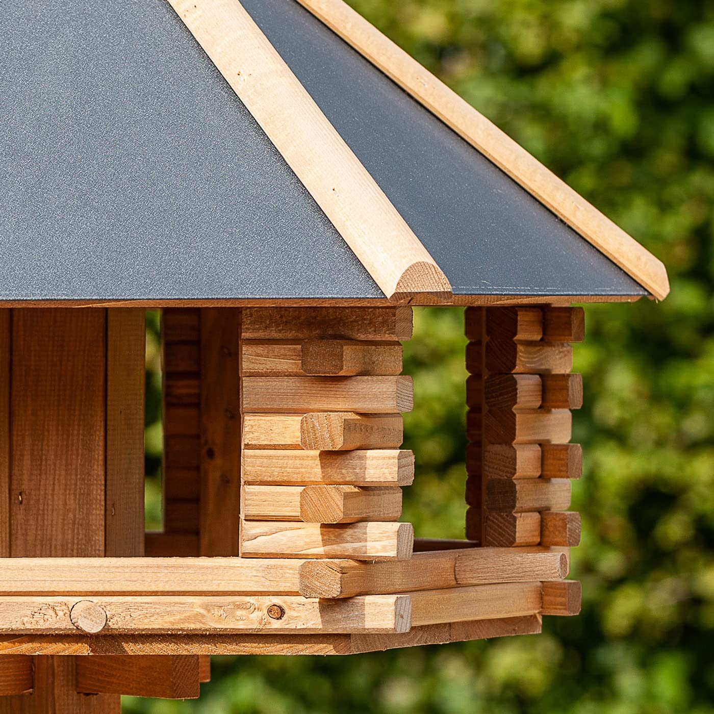 VOSS.garden Holzvogelhaus Tofta mit Metalldach, sechseckig, Vogelvilla Vogelfutterhaus Vogelfutterstation Sitzstangen