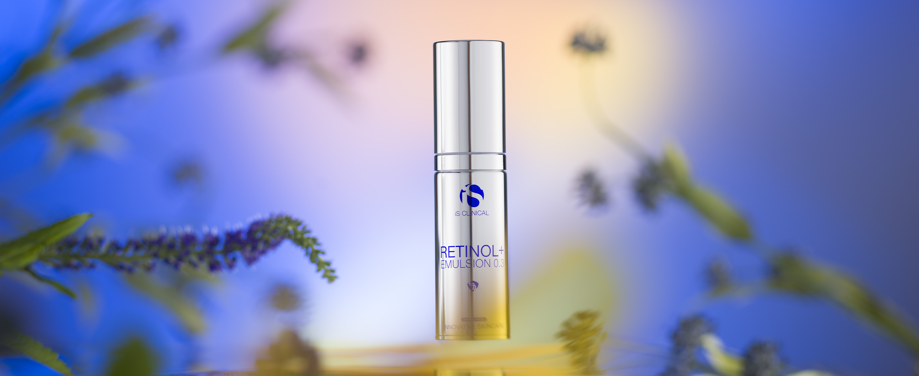 iS Clinical Retinol+ Emulsion 0.3, reduce fine lines and wrinkles, smooths appearance, helps brighten complexion