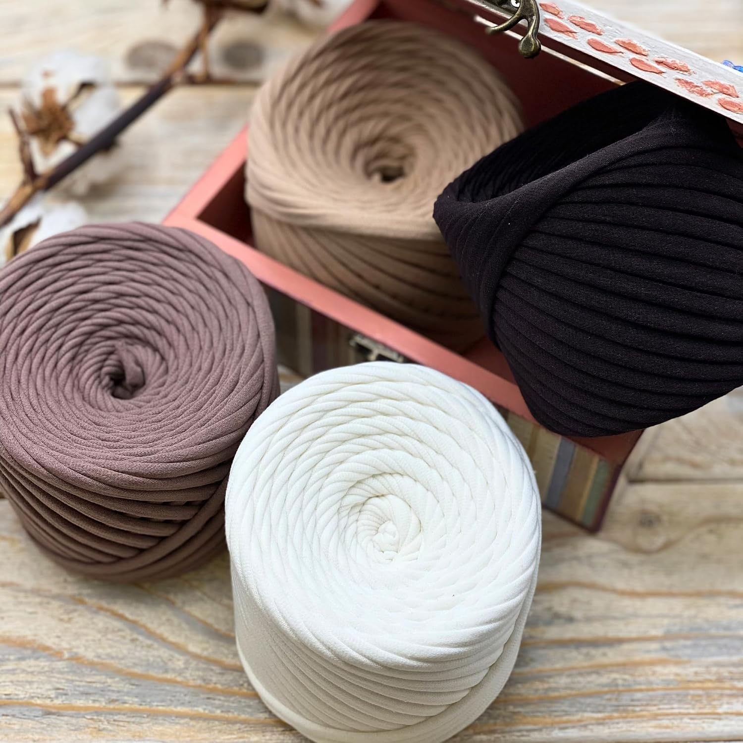 T-Shirt Yarn Kit of 4 Cotton Balls (218 Yards Total) – Textile Yarn for Crochet, Knitting, Macrame – Soft Jersey Ribbon – Chicago Set