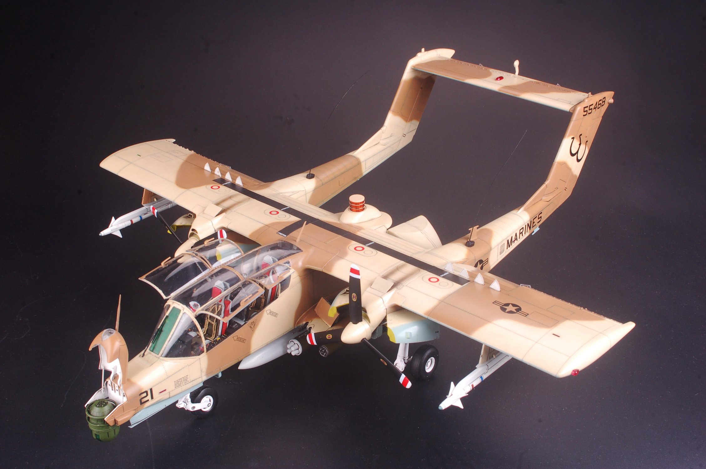 Kitty Hawk KH32003 1:32 OV-10D Bronco [MODEL BUILDING KIT] : Amazon.sg: Toys
