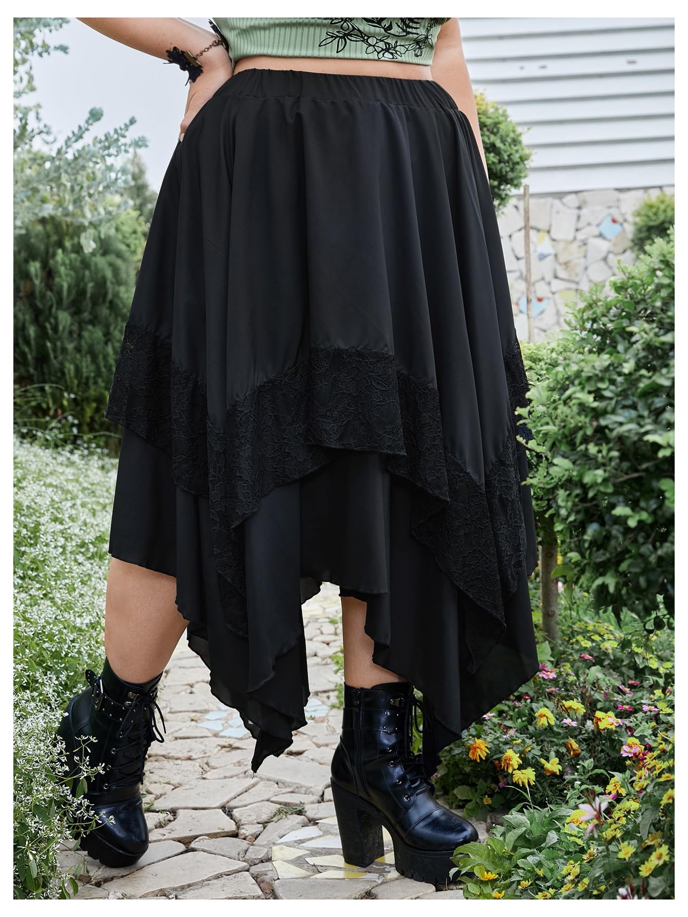 Verdusa Women's Plus Size Goth High Waist Skirts Flowy Lace Layered Long Renaissance Skirt