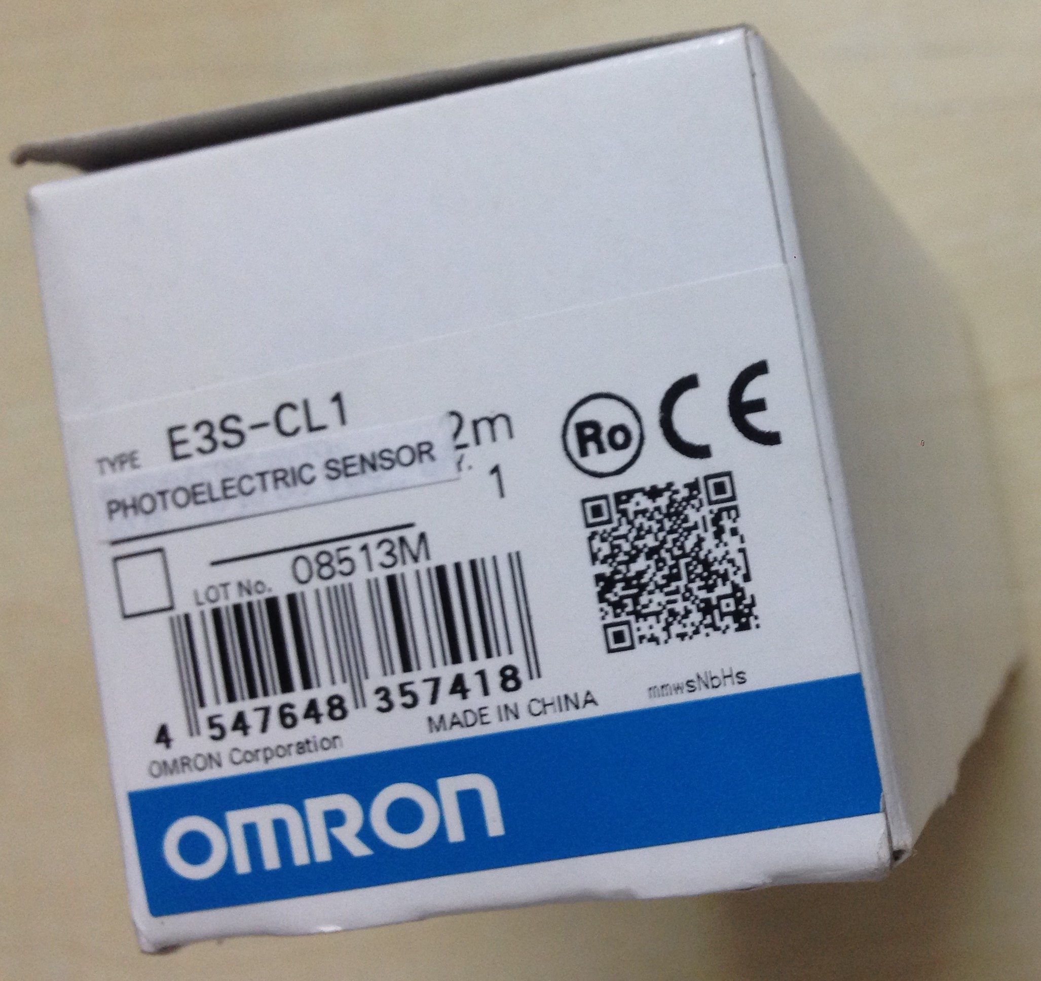 Omron E3S-CL1 2M Photoelectric sensor