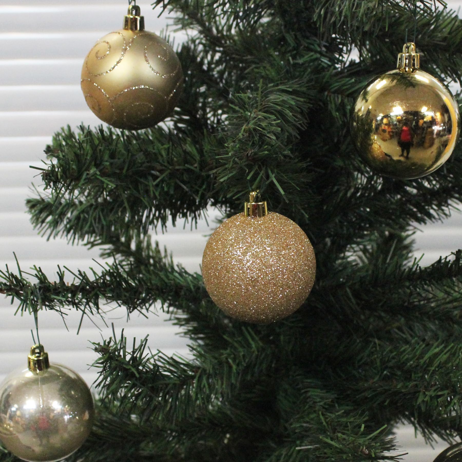 Shatterproof Christmas Baubles 24 Pack 60mm Premier Christmas Tree Decoration, matt, shinny and glitter baubles (Gold 5382) - Image 2