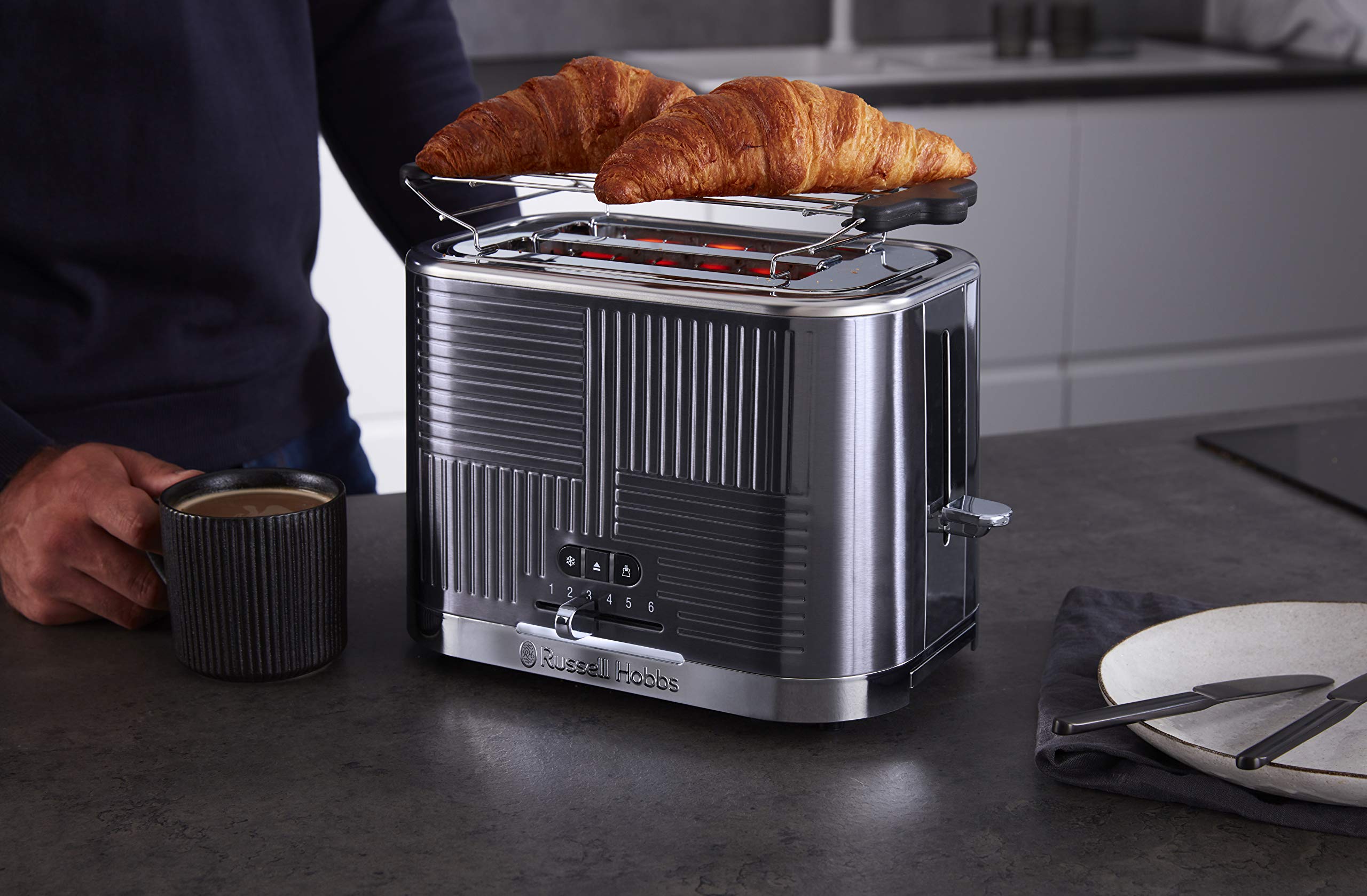 Russell Hobbs Tostapane, Scaldapanini, Toast Farciti, 2 fette diversa dimensione, Funzione Lift & Look, Riscalda e Scongela, Geo Steel 25250-56