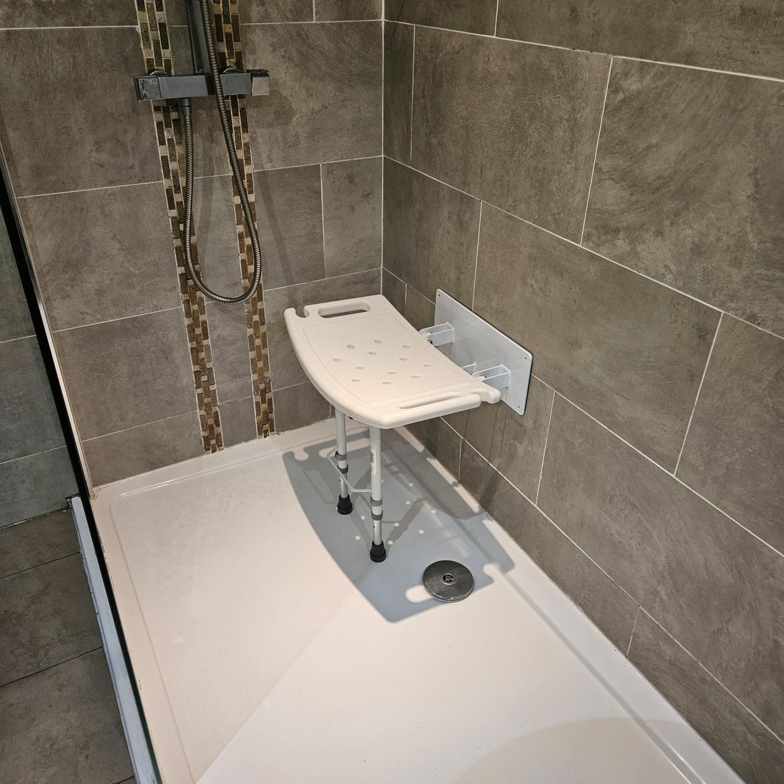 Montado en la pared doblan hacia abajo asiento de ducha con patas ECSS05W