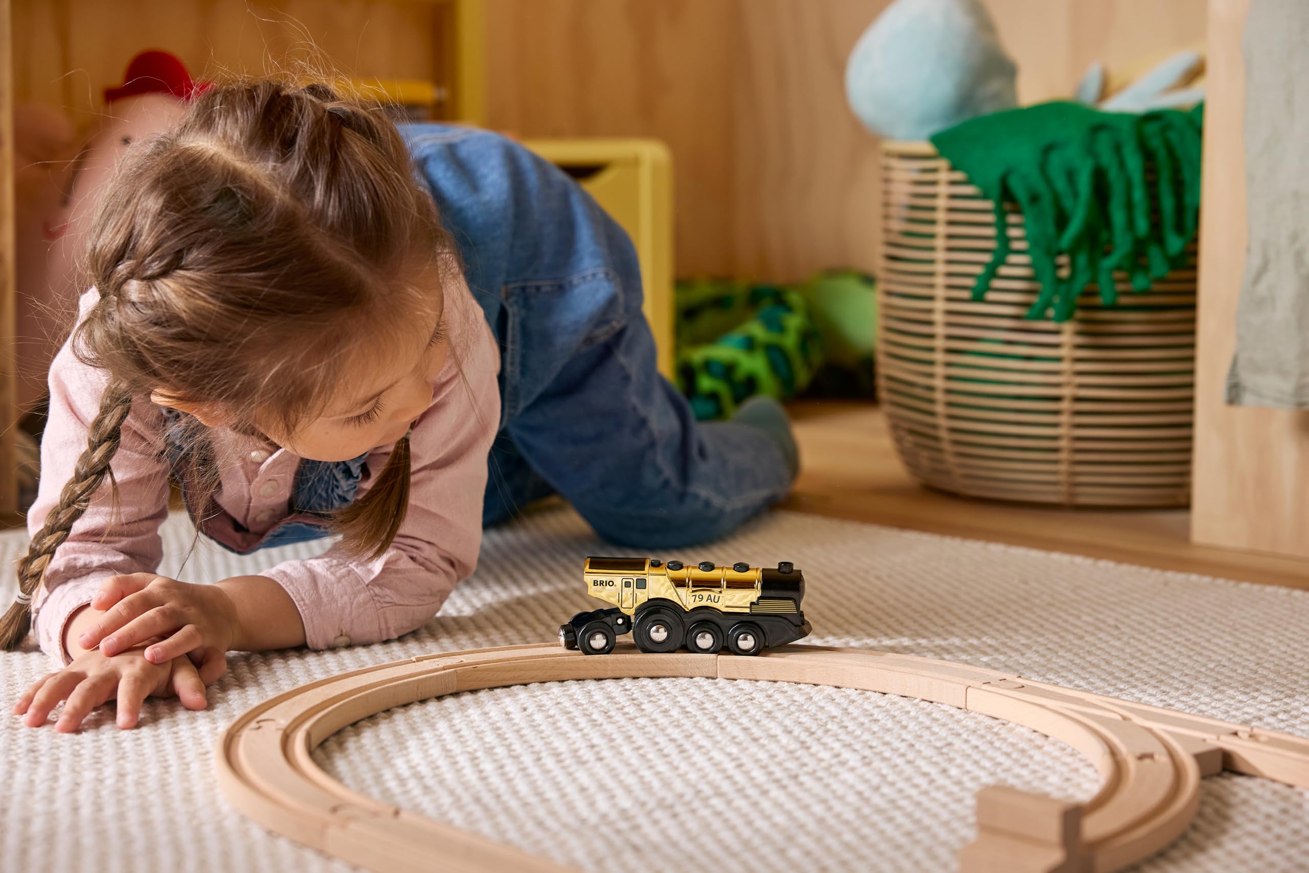 BRIO World 33630 Goldene Batterielok mit Licht und Sound - Mit Auskoppel-Funktion zur Nutzung als Schiebelok - Empfohlen ab 3 Jahren