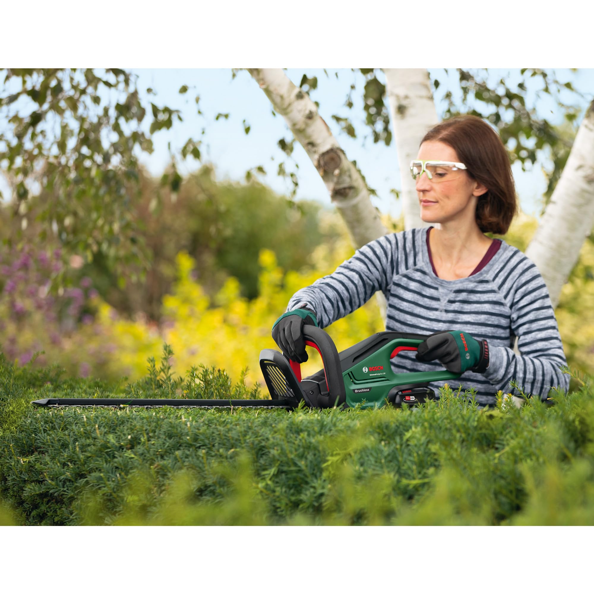 Bosch cortadora de setos a batería UniversalHedgeCut 18V-50