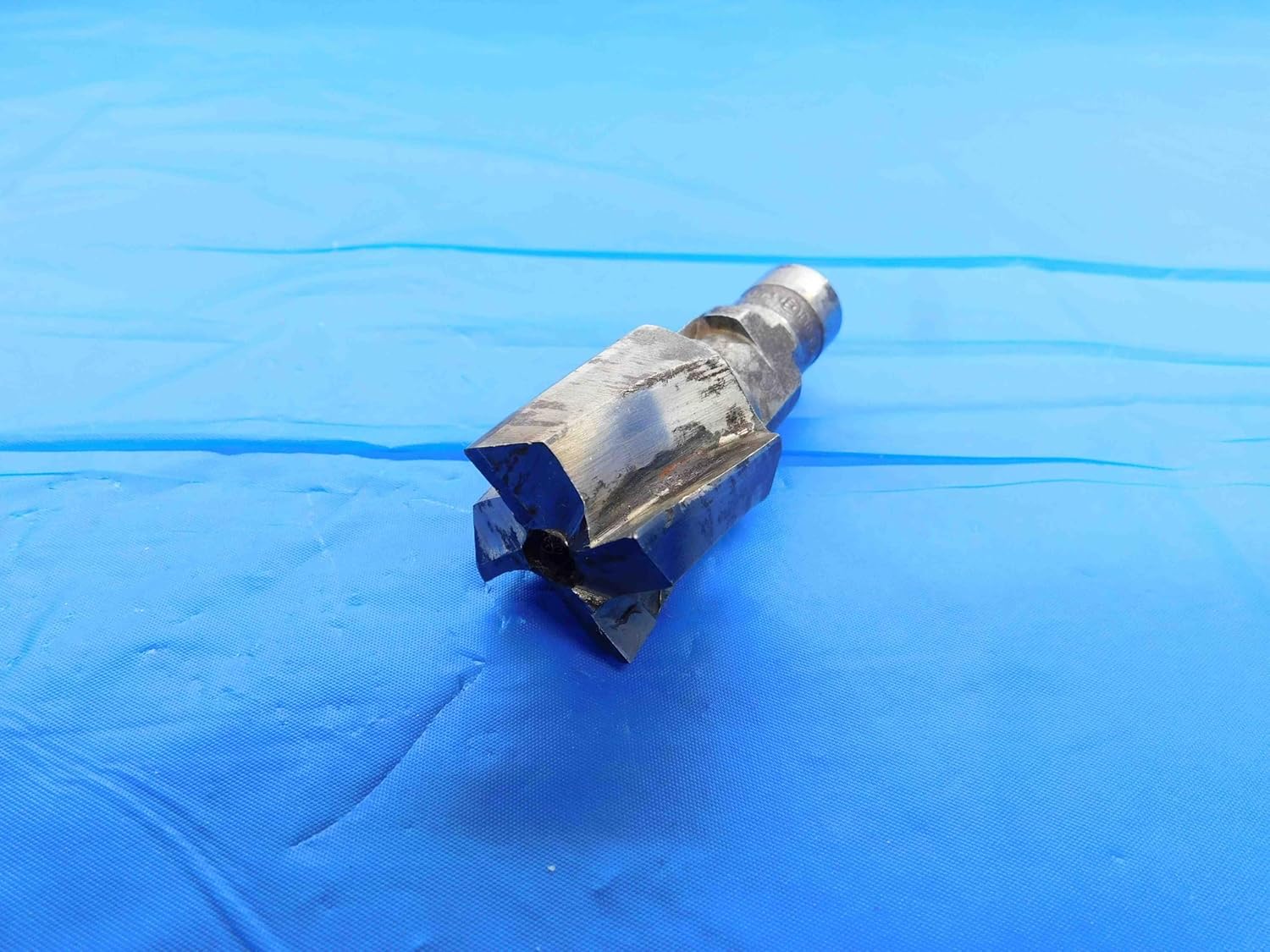 M & J Tooling LLC Eclipse 5/16 Pilot Hole 1 1/8 O.D. Carbide TIP Counterbore Twist Lock Shank 4 FL - BT4237AN4