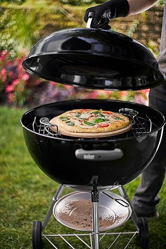 Miniatura 7 de Piedra para pizzas para la barbacoa, de la marca Webber, con asas de transporte, Acero inoxidable