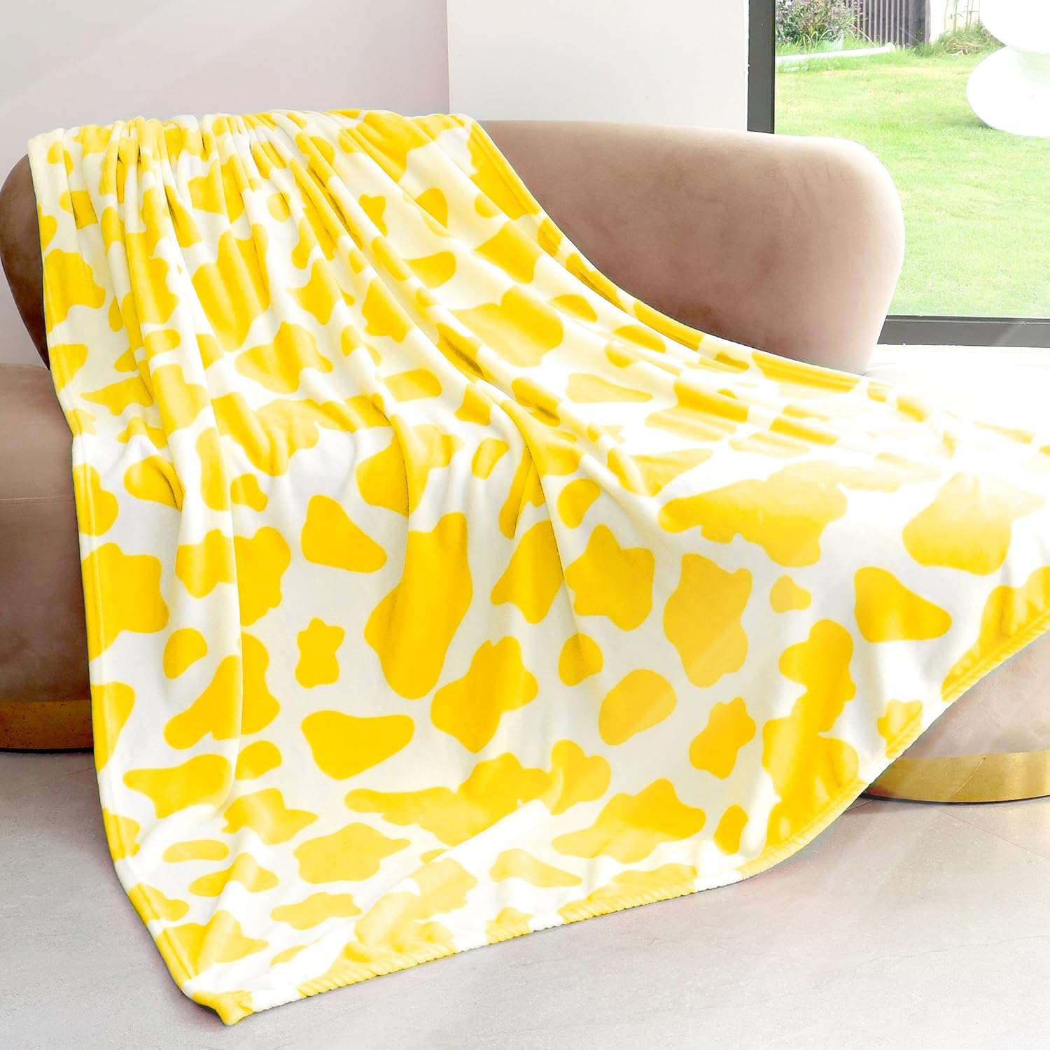 Fleece Blanket Soft Cozy Yellow Throw Blanket 50"x60" Lightweight Decorative Blanket for Couch Bed Yellow Gifts for Teens Girls Women Birthday - Image 6