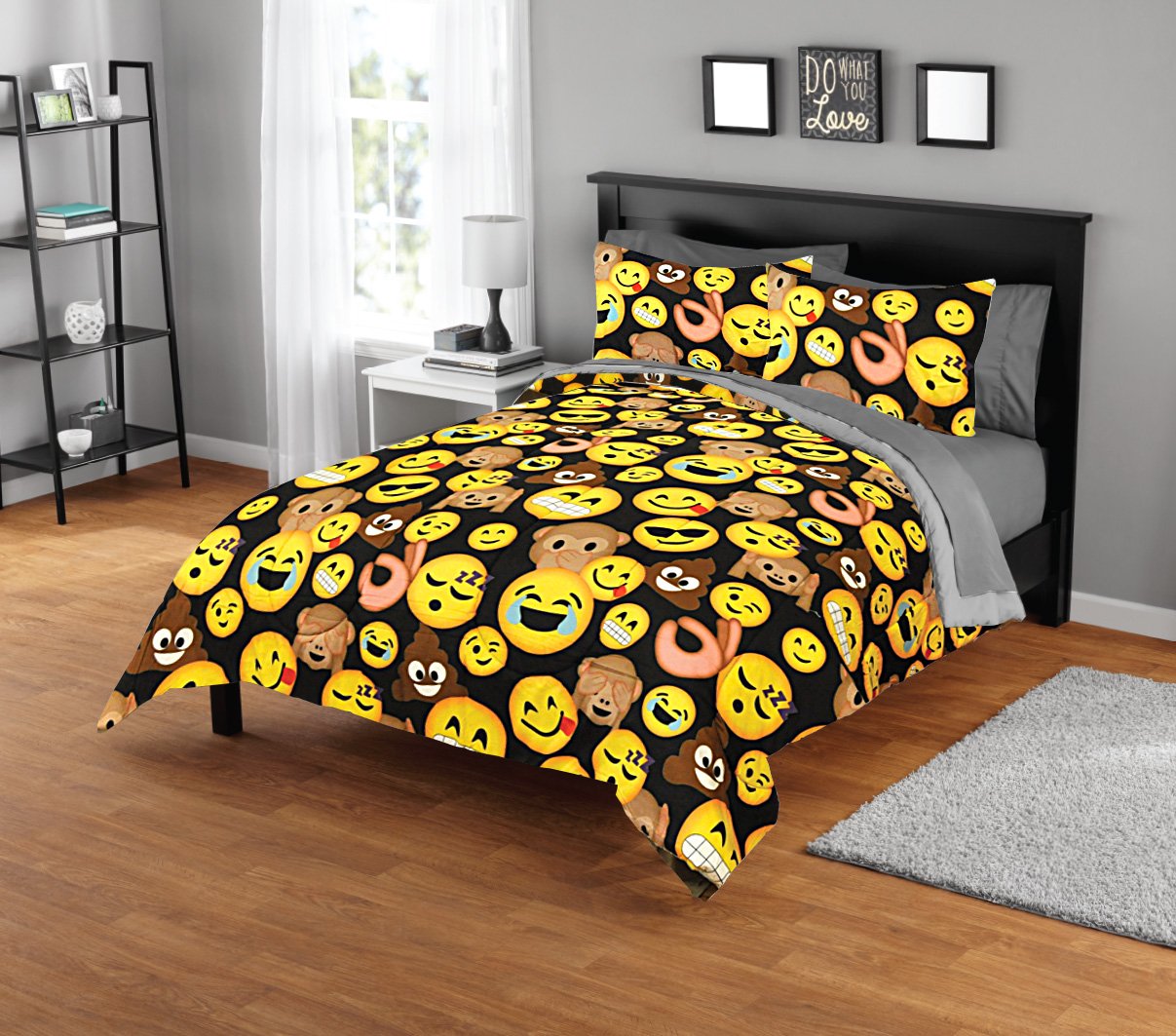 Emoji Pals Comforter, Multicolor, Full/Queen