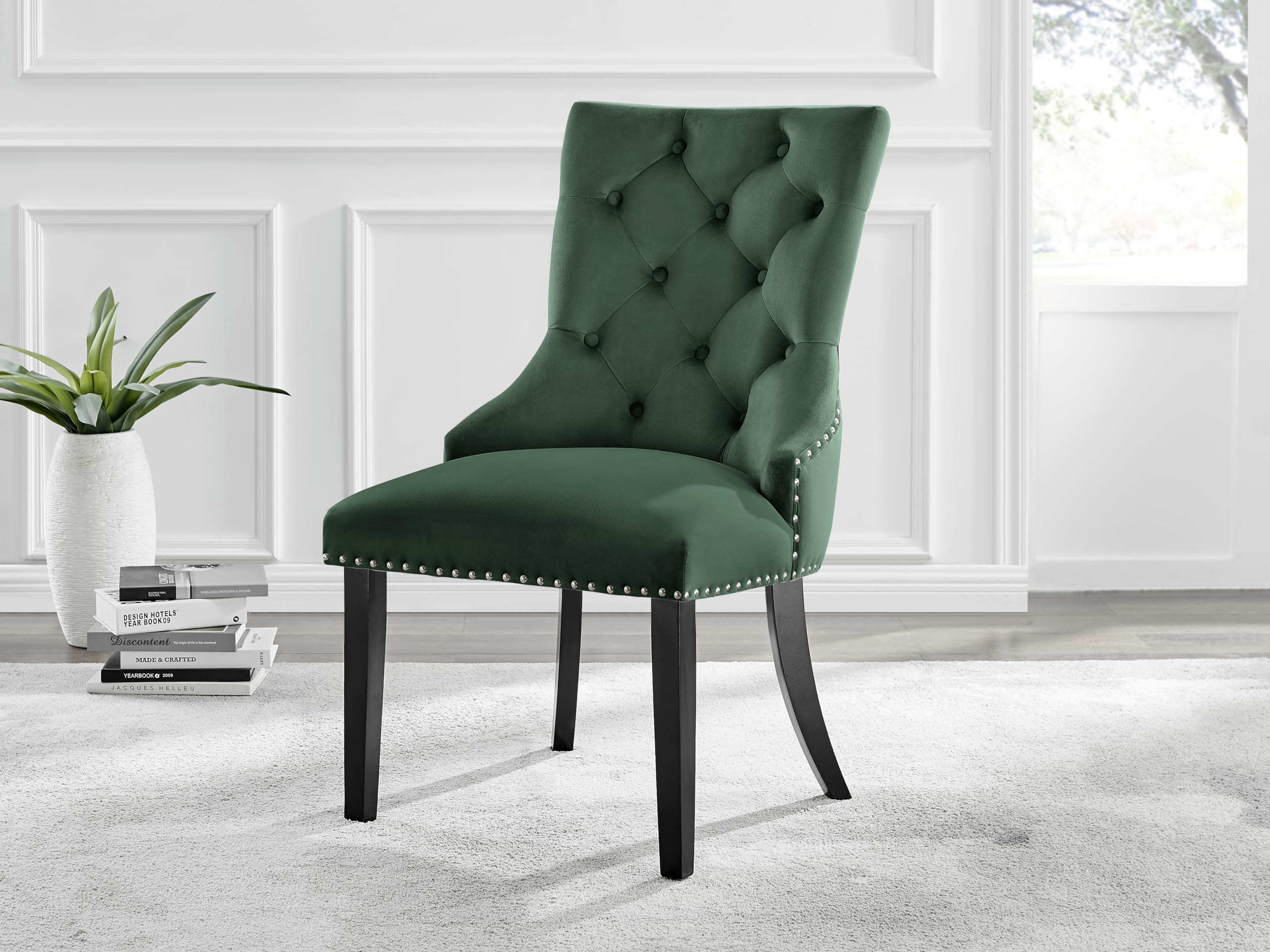 Furniturebox UK 2x Belgravia Green Velvet Scoop Knockerback Back Luxury Button Detail Black Leg Dining Chairs