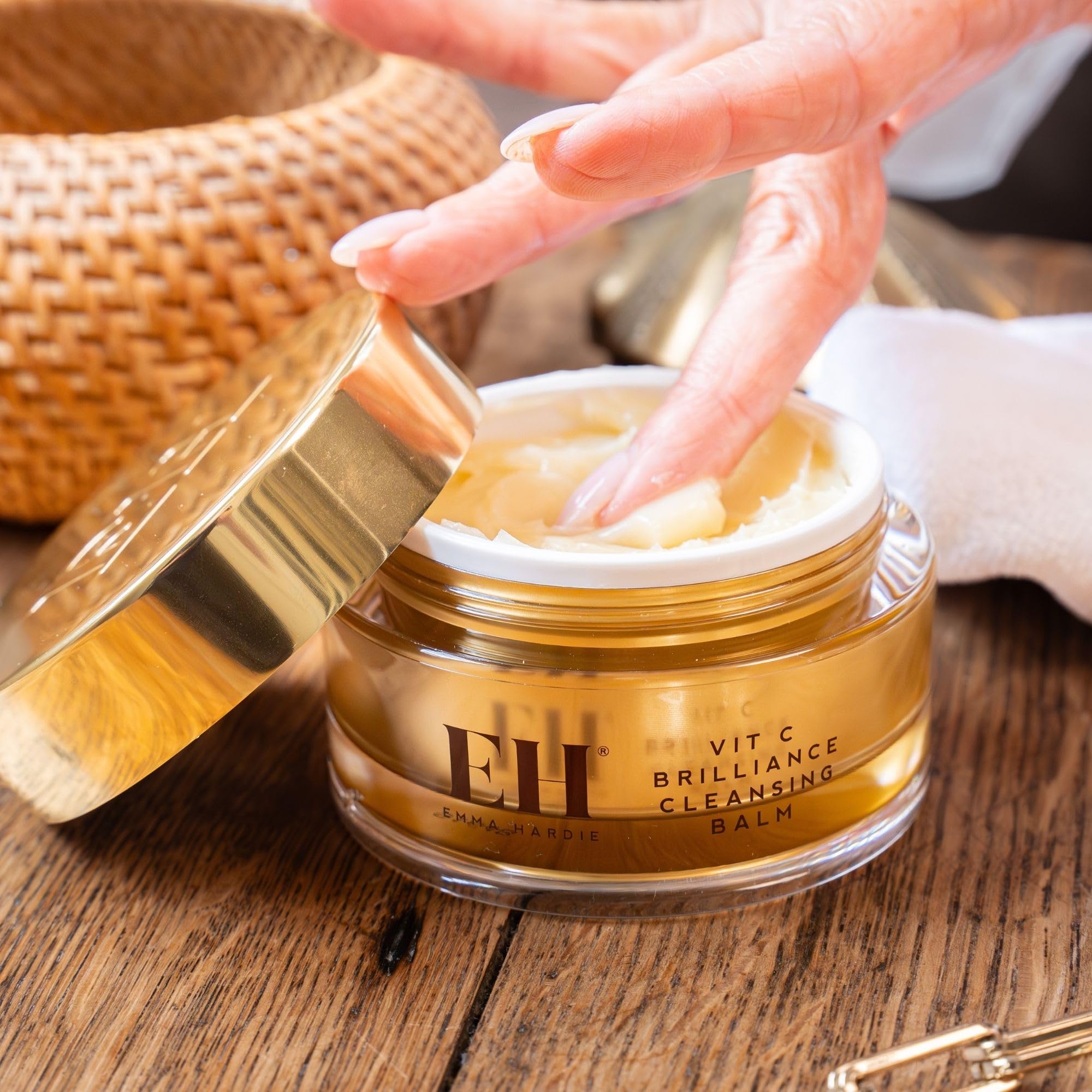 Emma Hardie Balsamo detergente alla vitamina C Brilliance (100 g), detergente illuminante e illuminante con vitamina C, olio di semi di mirtillo rosso e vitamina E, deterge profondamente, idrata e